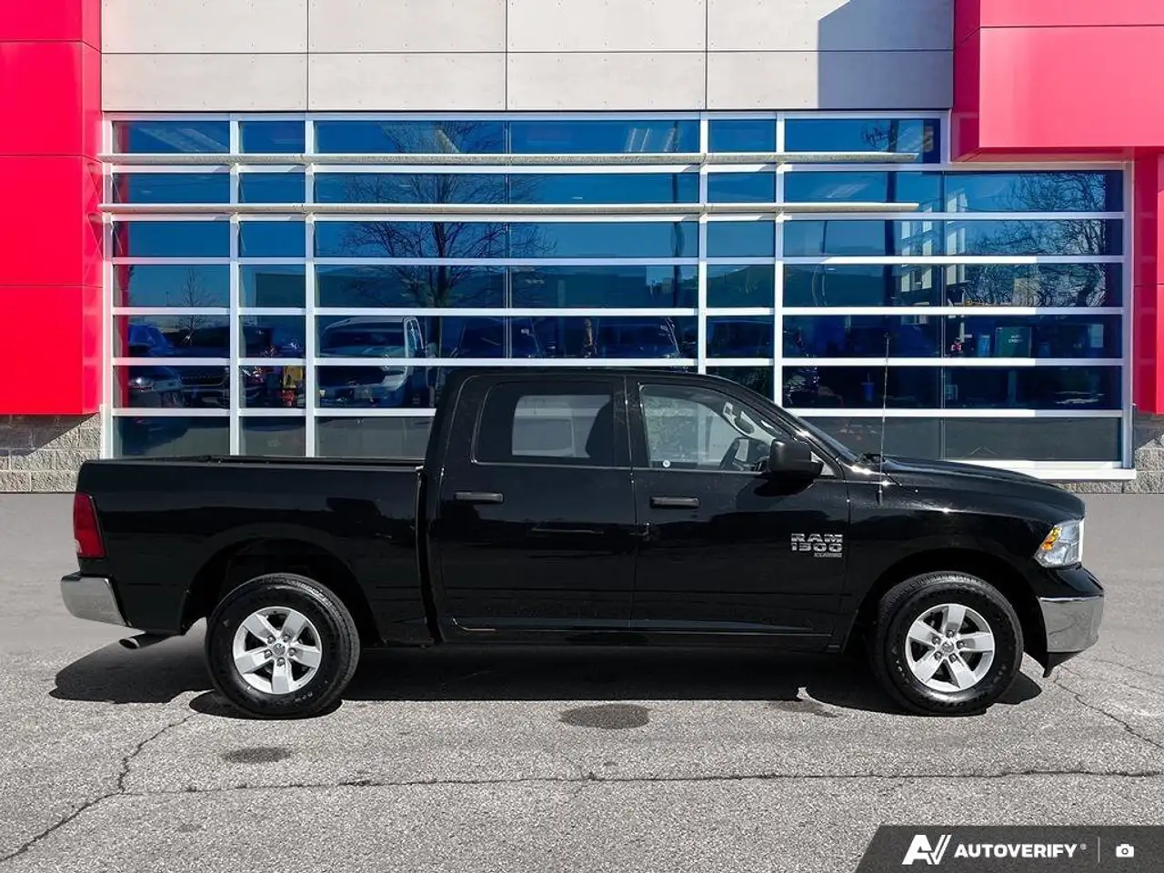 RAM 1500 снимка RAM 1500
