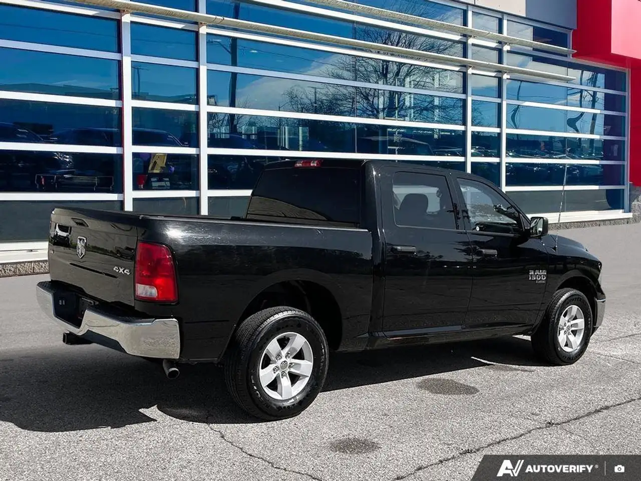 RAM 1500 снимка RAM 1500