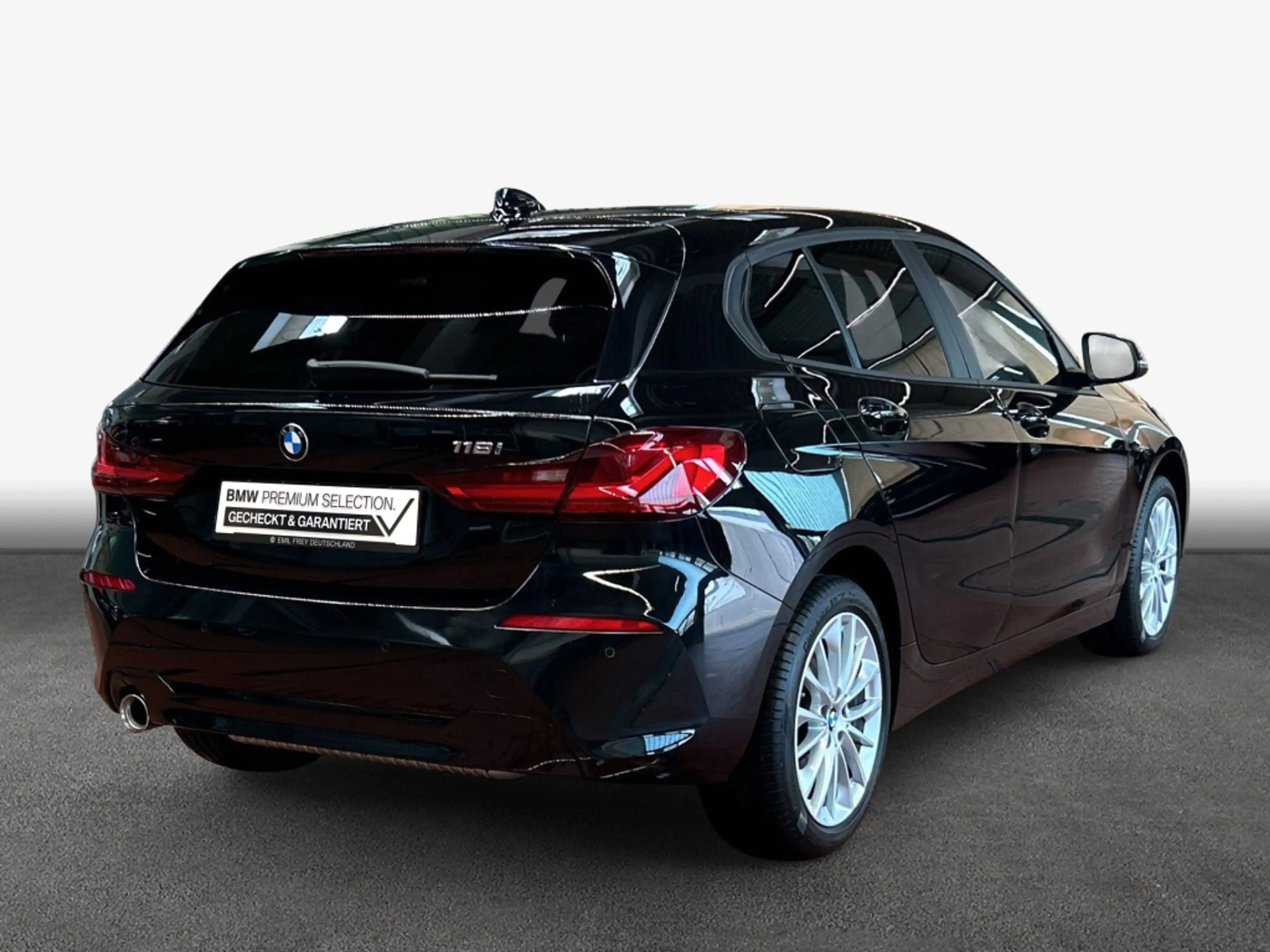 BMW 118 i Advantage, PDC, LED, SHZ — photo 2