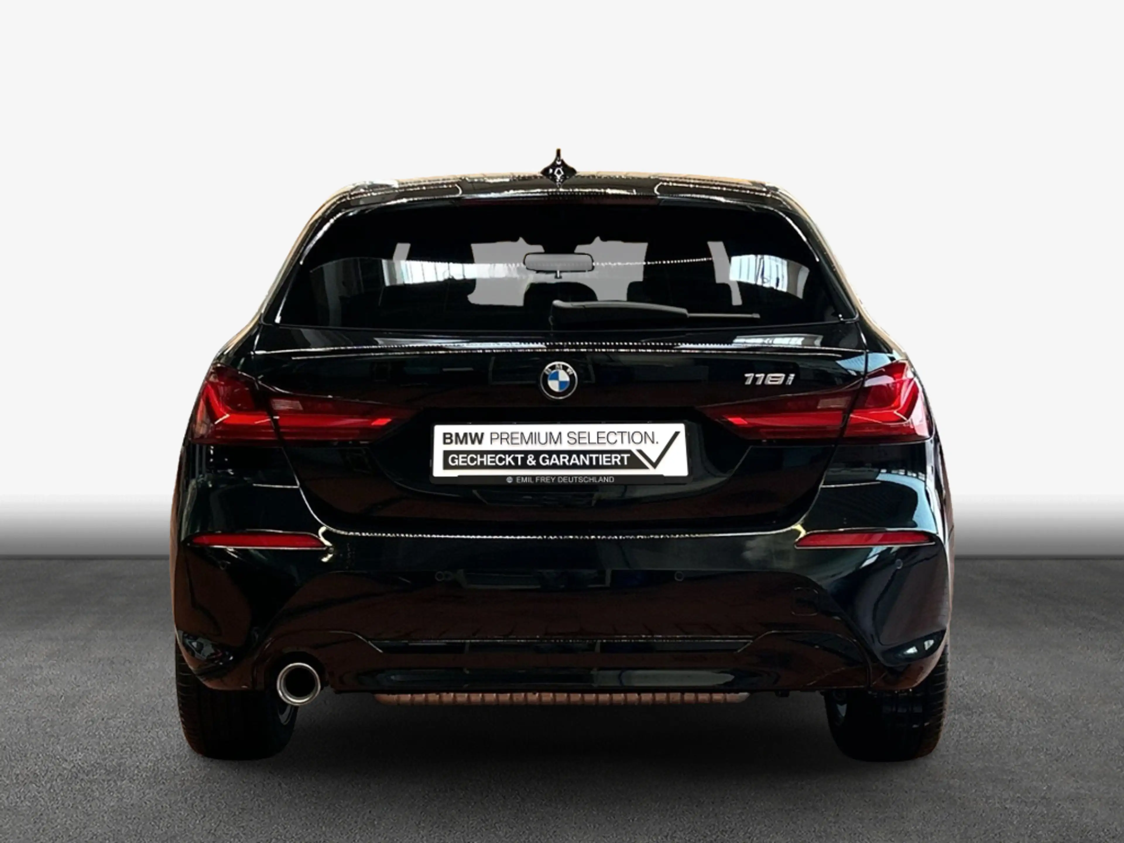 BMW 118 i Advantage, PDC, LED, SHZ — photo 6
