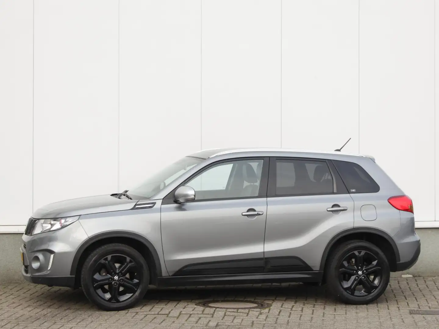 Suzuki Vitara 1.4 S | Navi | Adap. Cruise | Clima | Trekhaak Gris - 2
