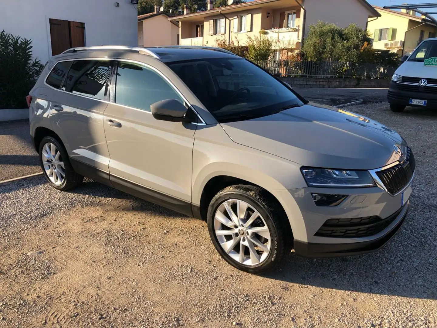 Skoda Karoq 1.6 TDI SCR DSG Style OK NEOPATENTATI Gris - 2