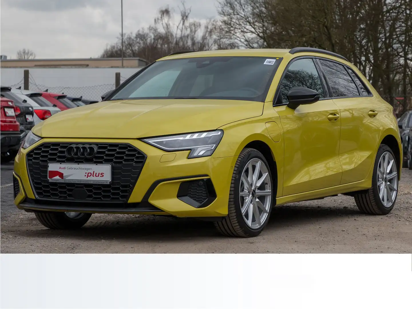 Audi A3 40 TFSIe S LINE LED LM18 ASSIST KAM Gelb - 2