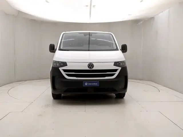 Volkswagen Transporter view 2