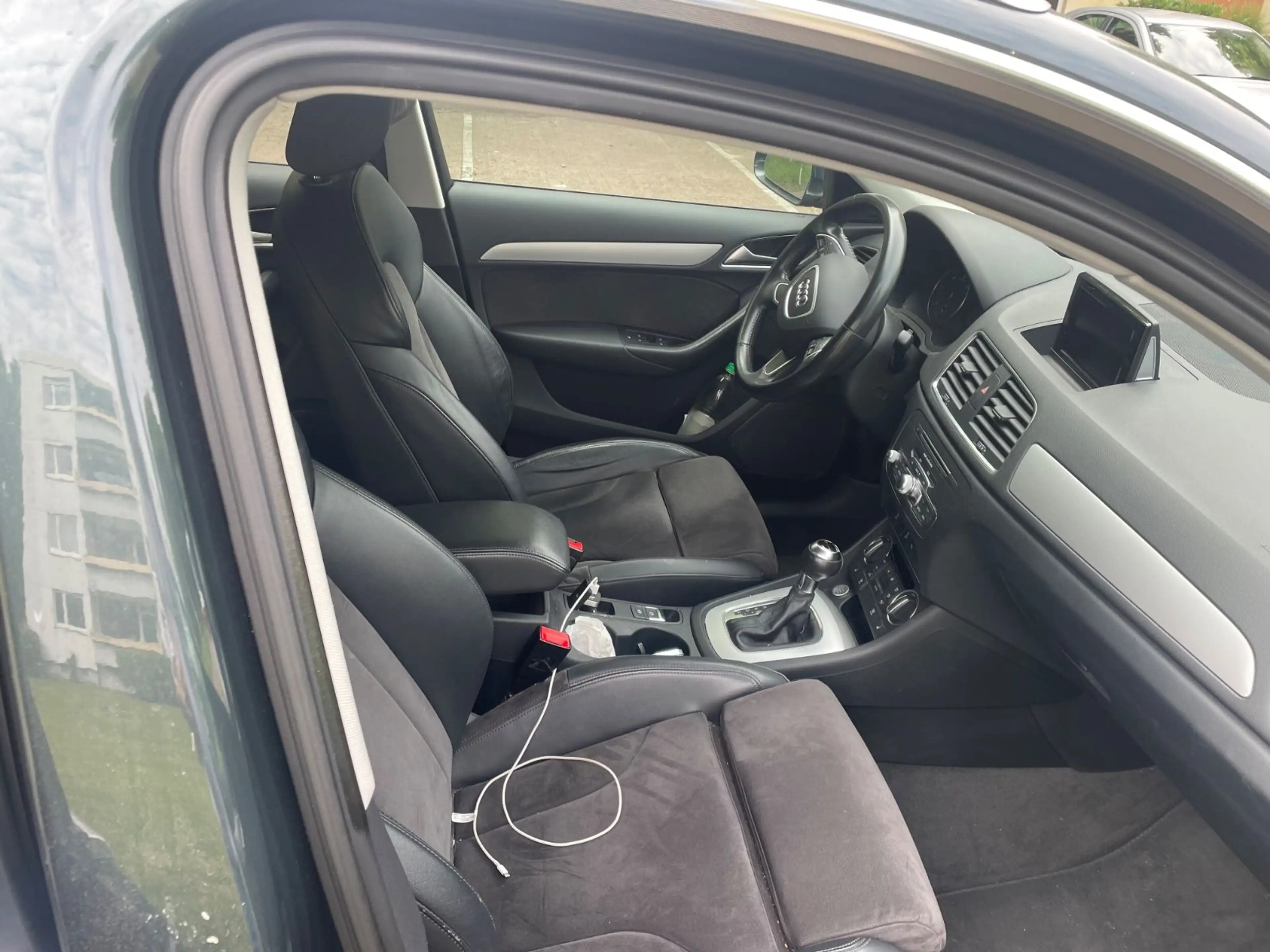 Audi Q3 — photo 8