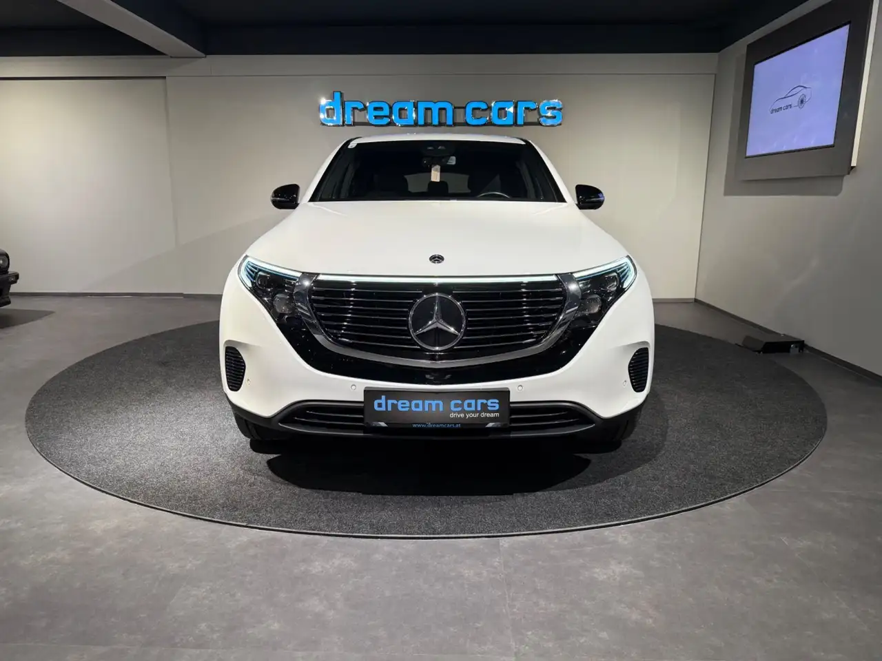 Mercedes-Benz EQC 400 4MATIC 80kWh Aut. Bild 3