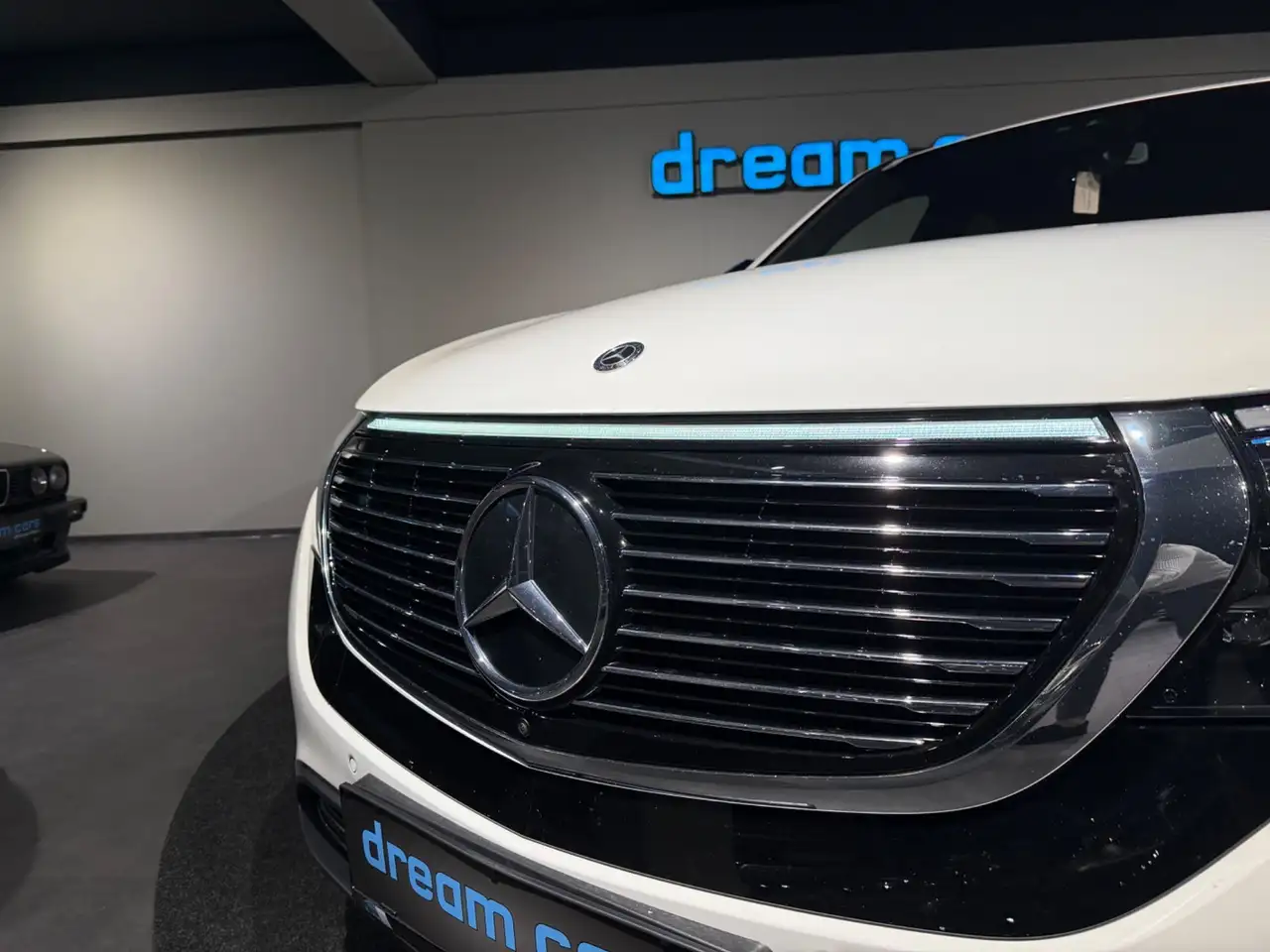 Mercedes-Benz EQC 400 4MATIC 80kWh Aut. Bild 10