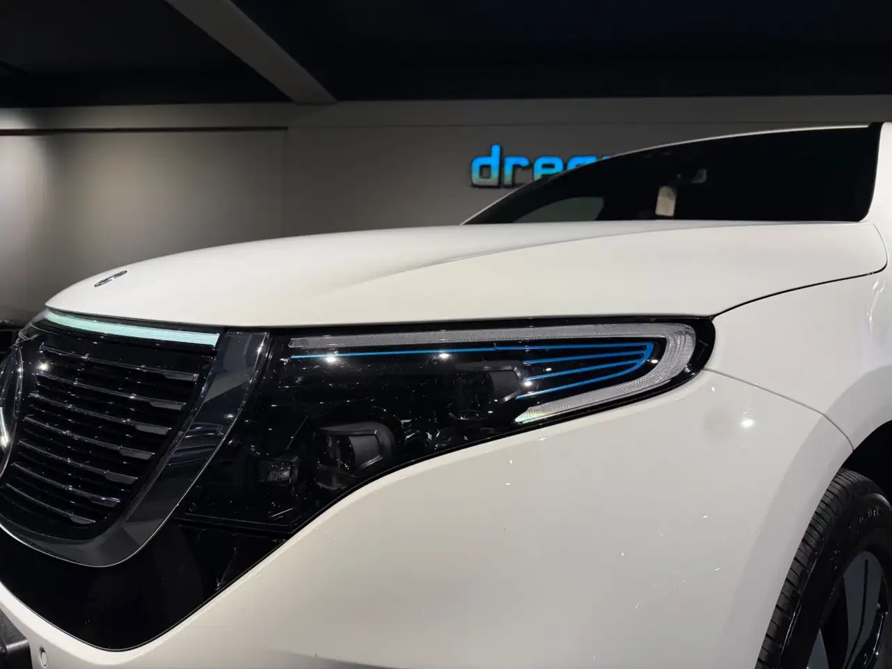 Mercedes-Benz EQC 400 4MATIC 80kWh Aut. Bild 8
