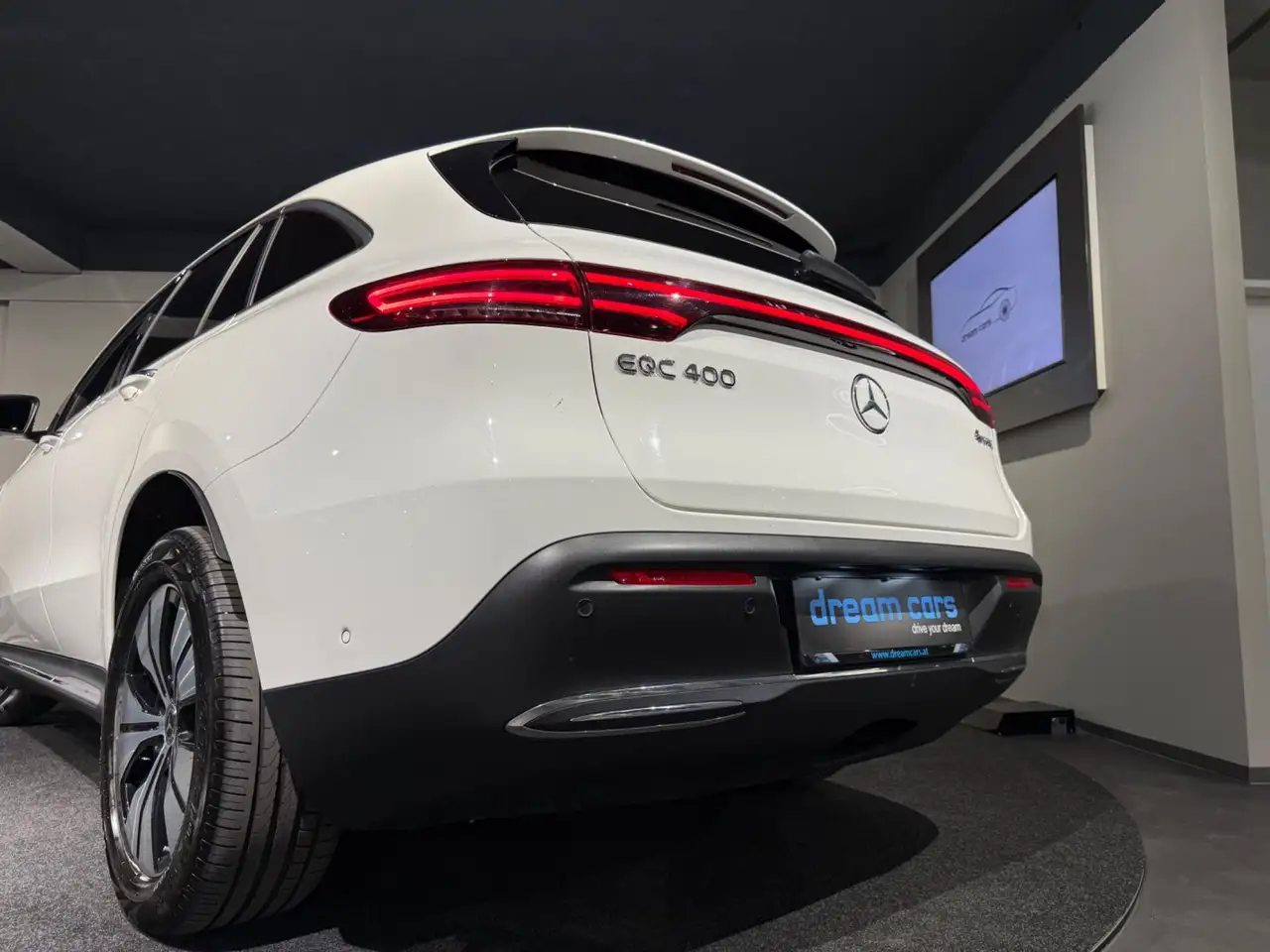 Mercedes-Benz EQC 400 4MATIC 80kWh Aut. Bild 14