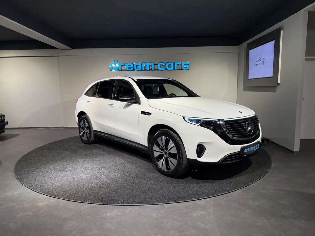 Mercedes-Benz EQC 400 4MATIC 80kWh Aut. Bild 4