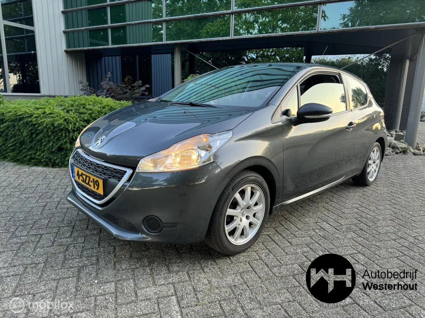 Peugeot 208 1.0 VTi Access AIRCO TREKHAAK NWE APK Grau - 2