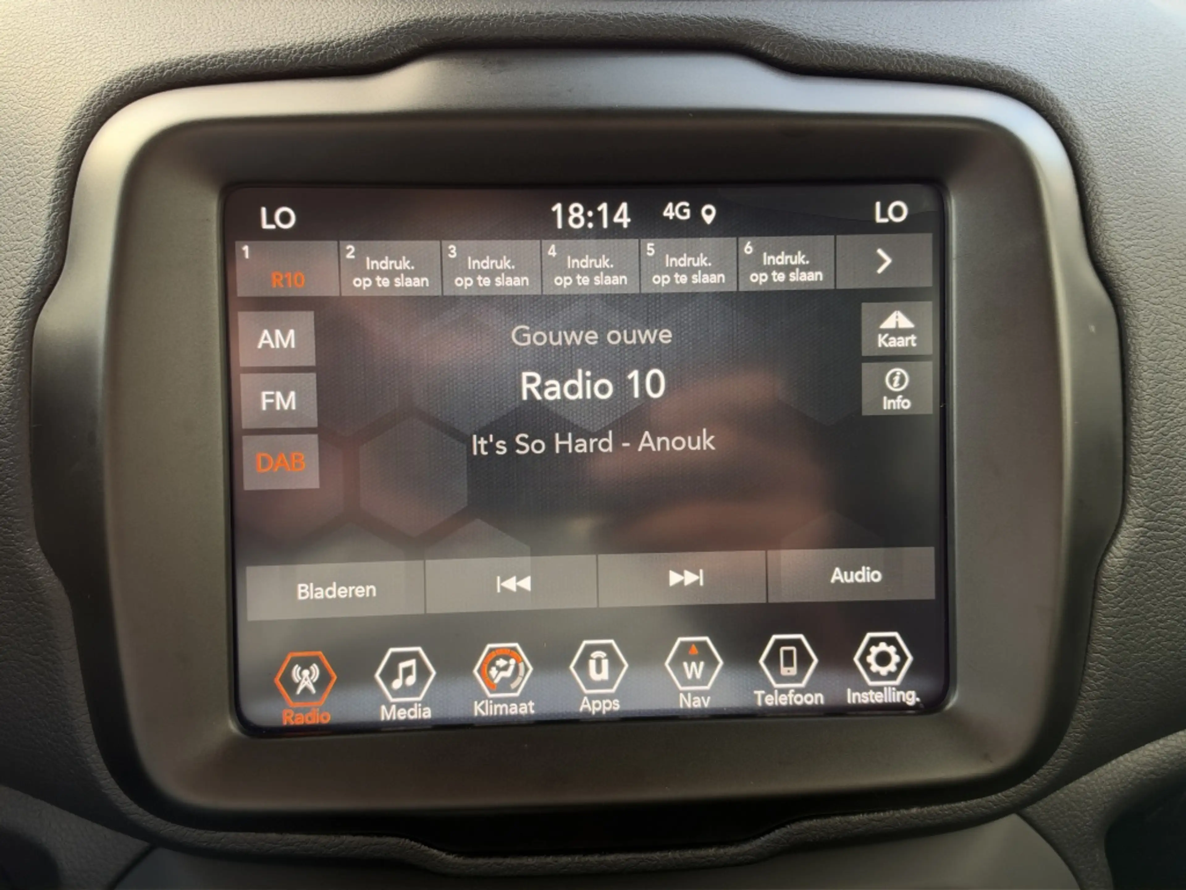 Jeep Renegade 1.5T e-Hybrid 130 PK Altitude | Navi | LED | Carpl — photo 7