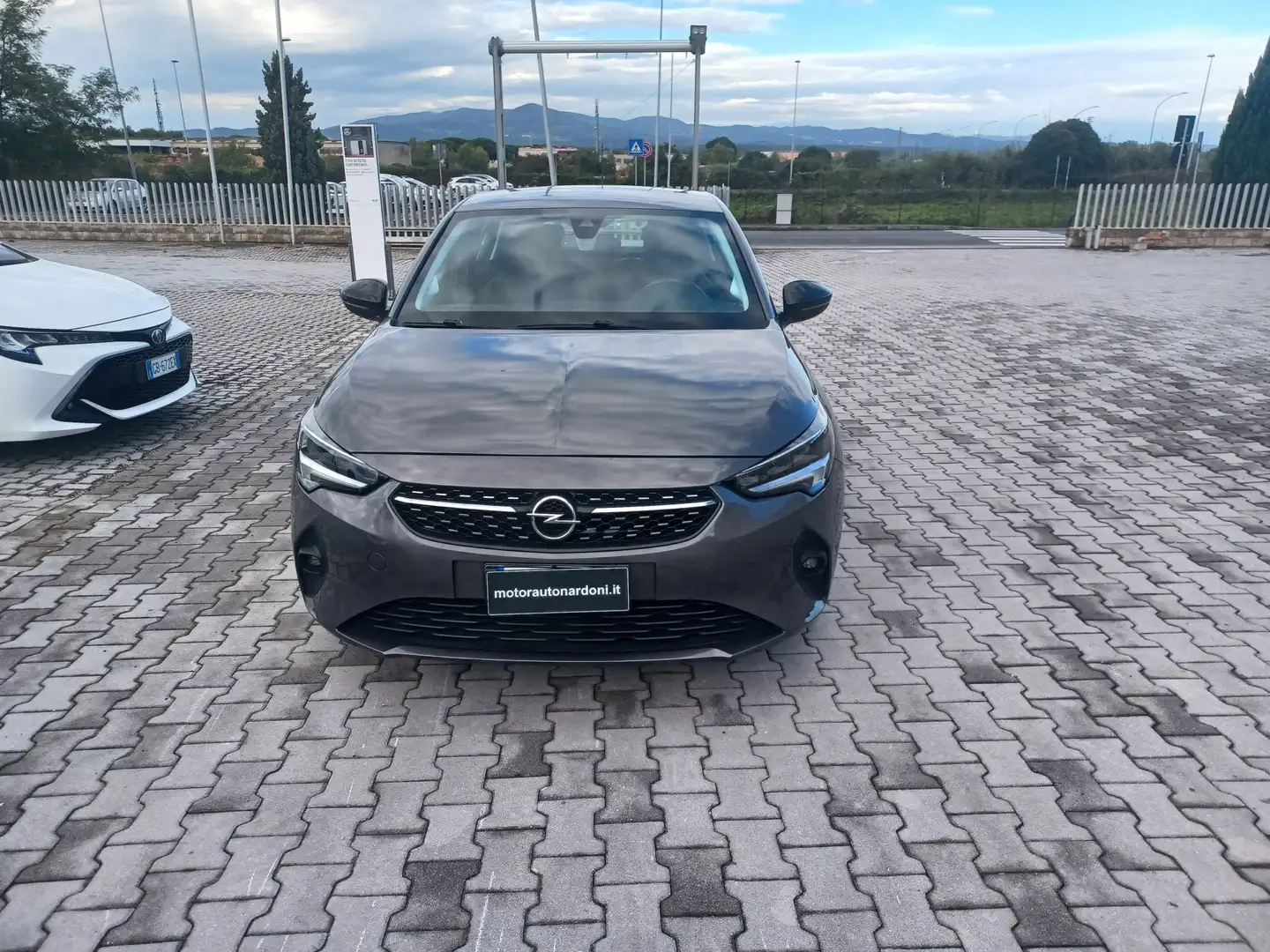 Opel Corsa Corsa VI 2020 1.2 Elegance s Gris - 2