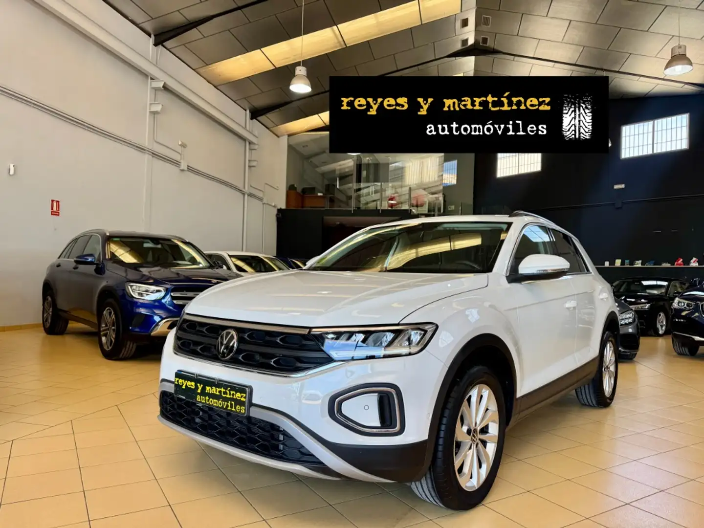 Volkswagen T-Roc 1.5 TSI Life DSG7 110KW Blanco - 1