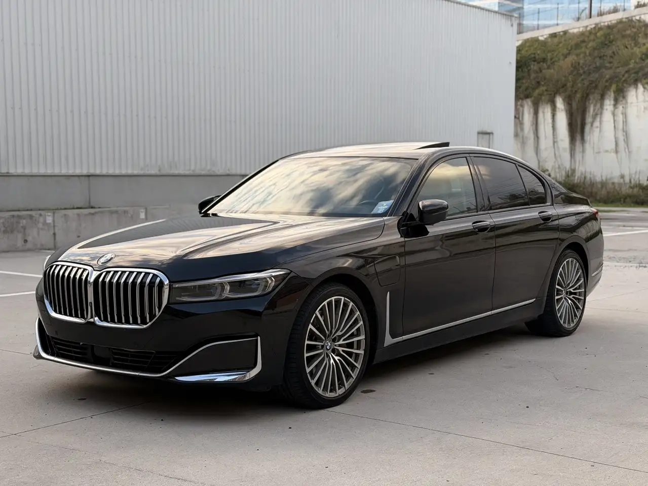 BMW 745