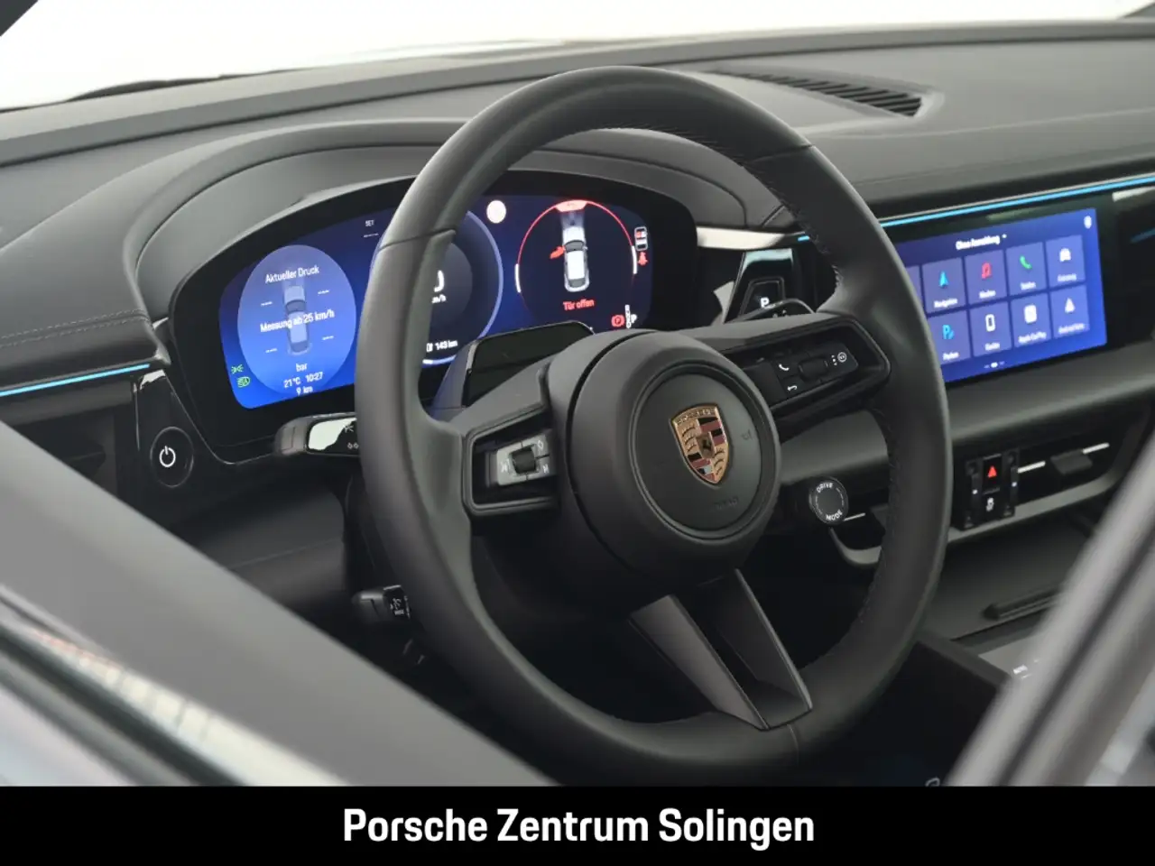 Porsche Macan 4 PANO BOSE MATRIX PASM LUFT 15