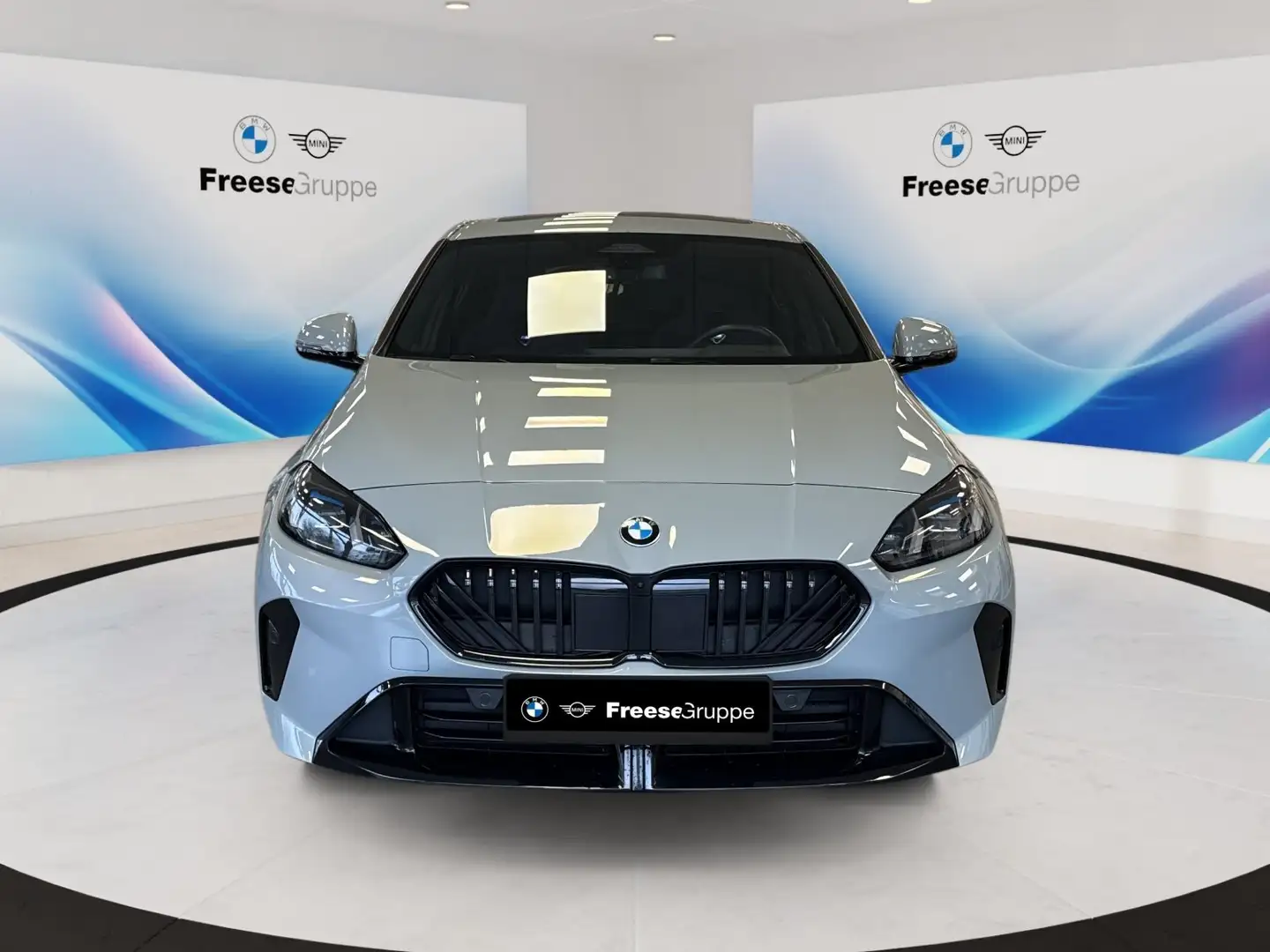 BMW 120 d 360° HEAD-UP PANO RFK SPORTSITZE LED SHZ BT Grau - 2