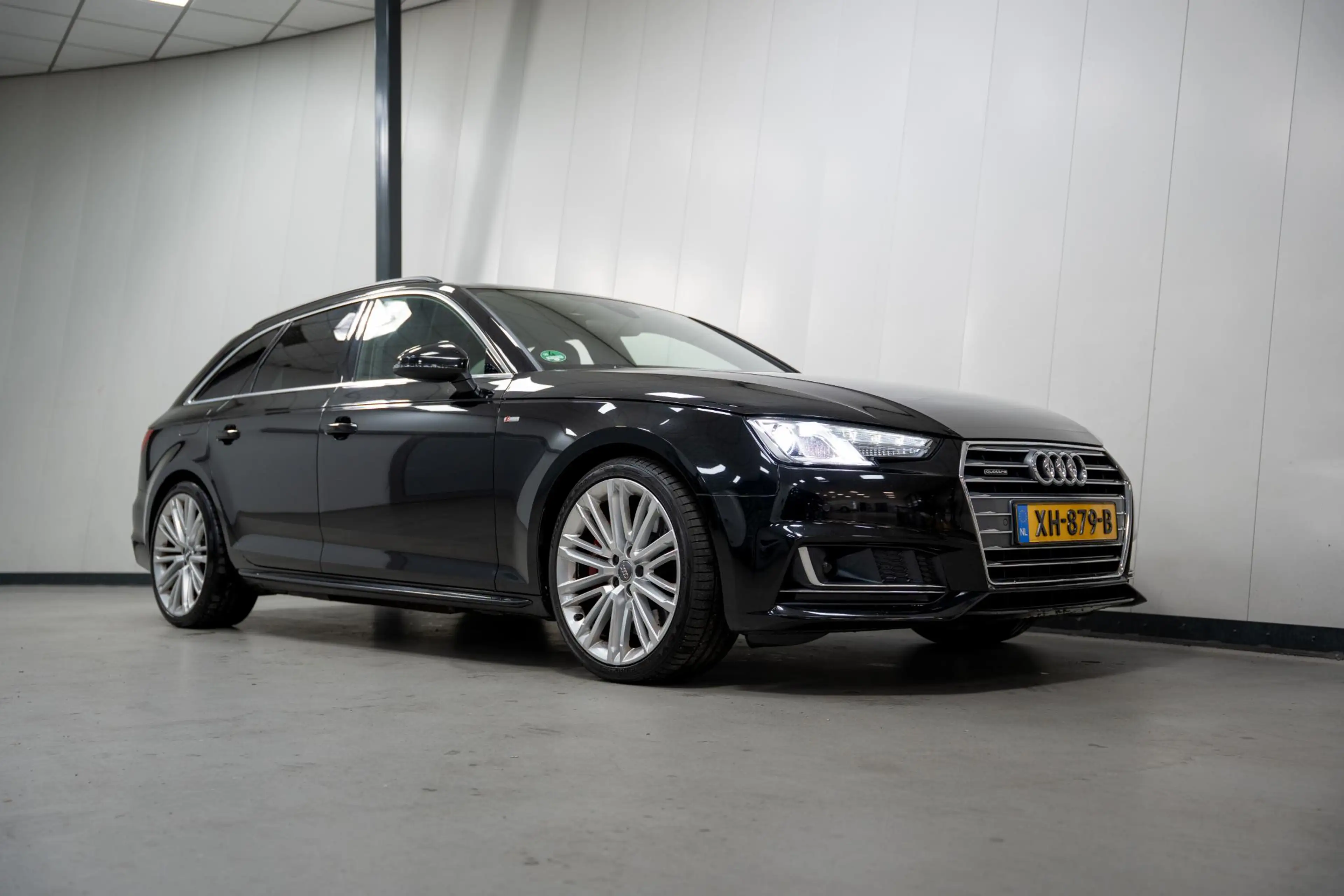 Audi A4 Avant S-LINE*375PK*CARBON*PASS. DISPLAY*RS6 REMMEN — photo 50