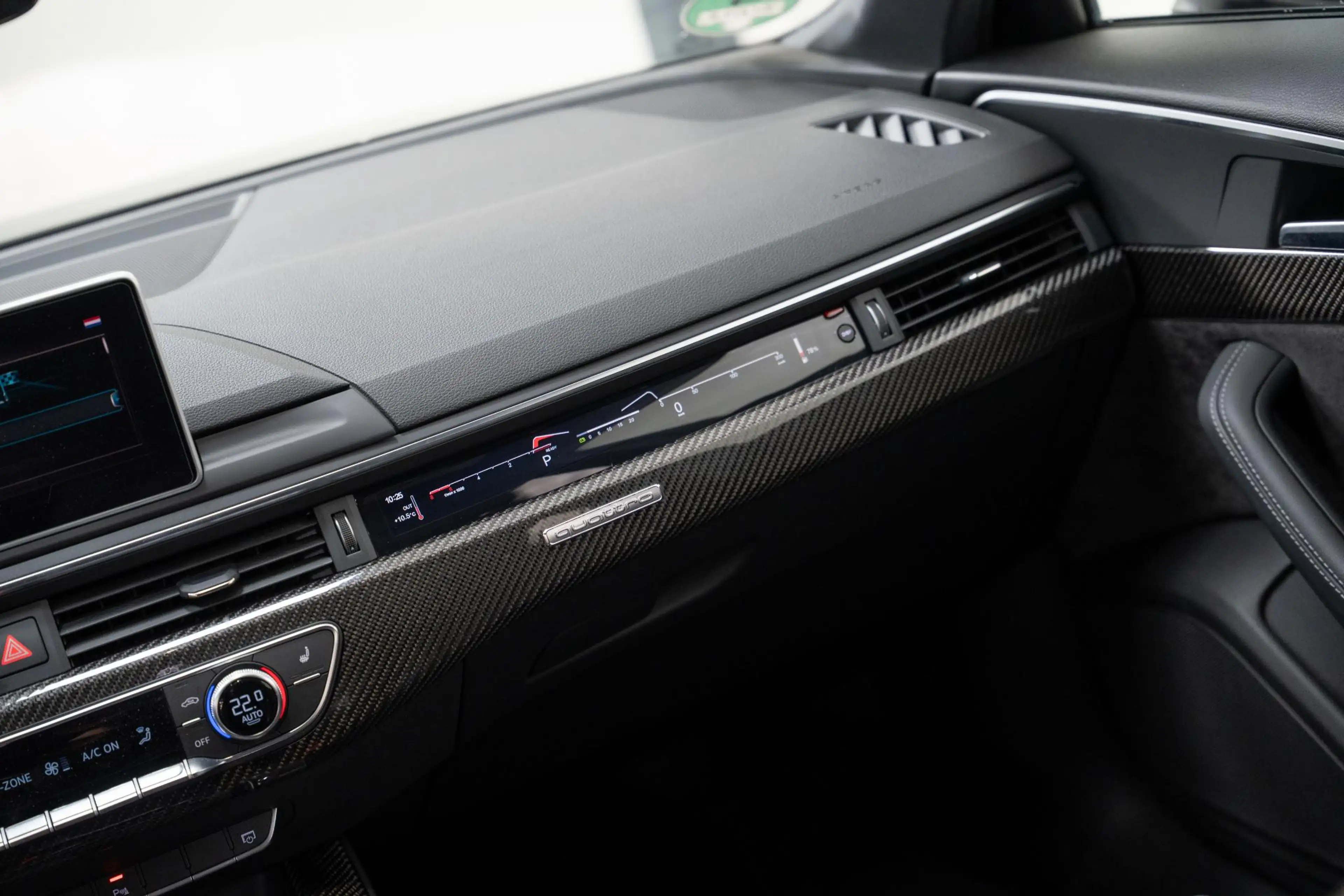 Audi A4 Avant S-LINE*375PK*CARBON*PASS. DISPLAY*RS6 REMMEN — photo 42
