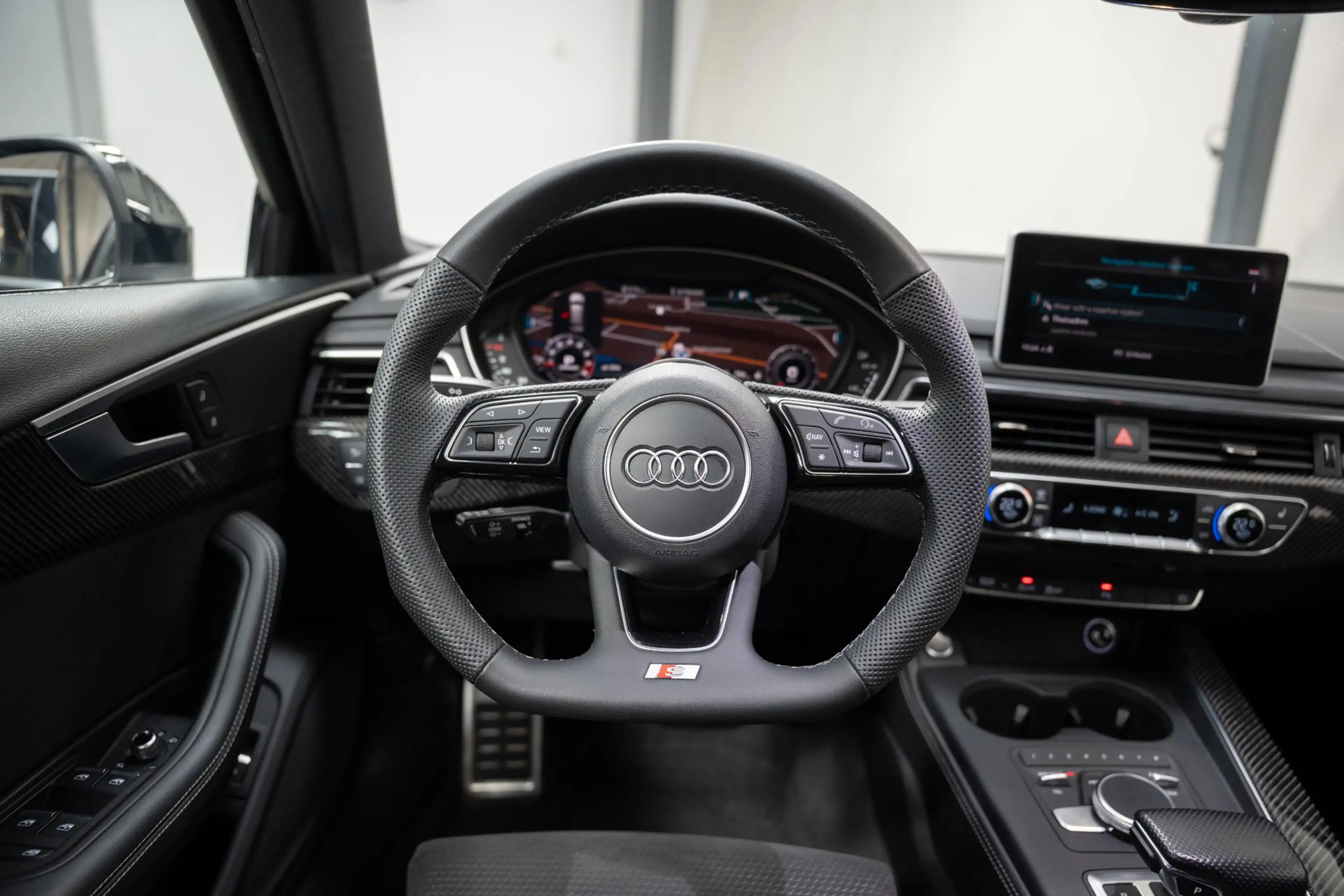 Audi A4 Avant S-LINE*375PK*CARBON*PASS. DISPLAY*RS6 REMMEN — photo 44