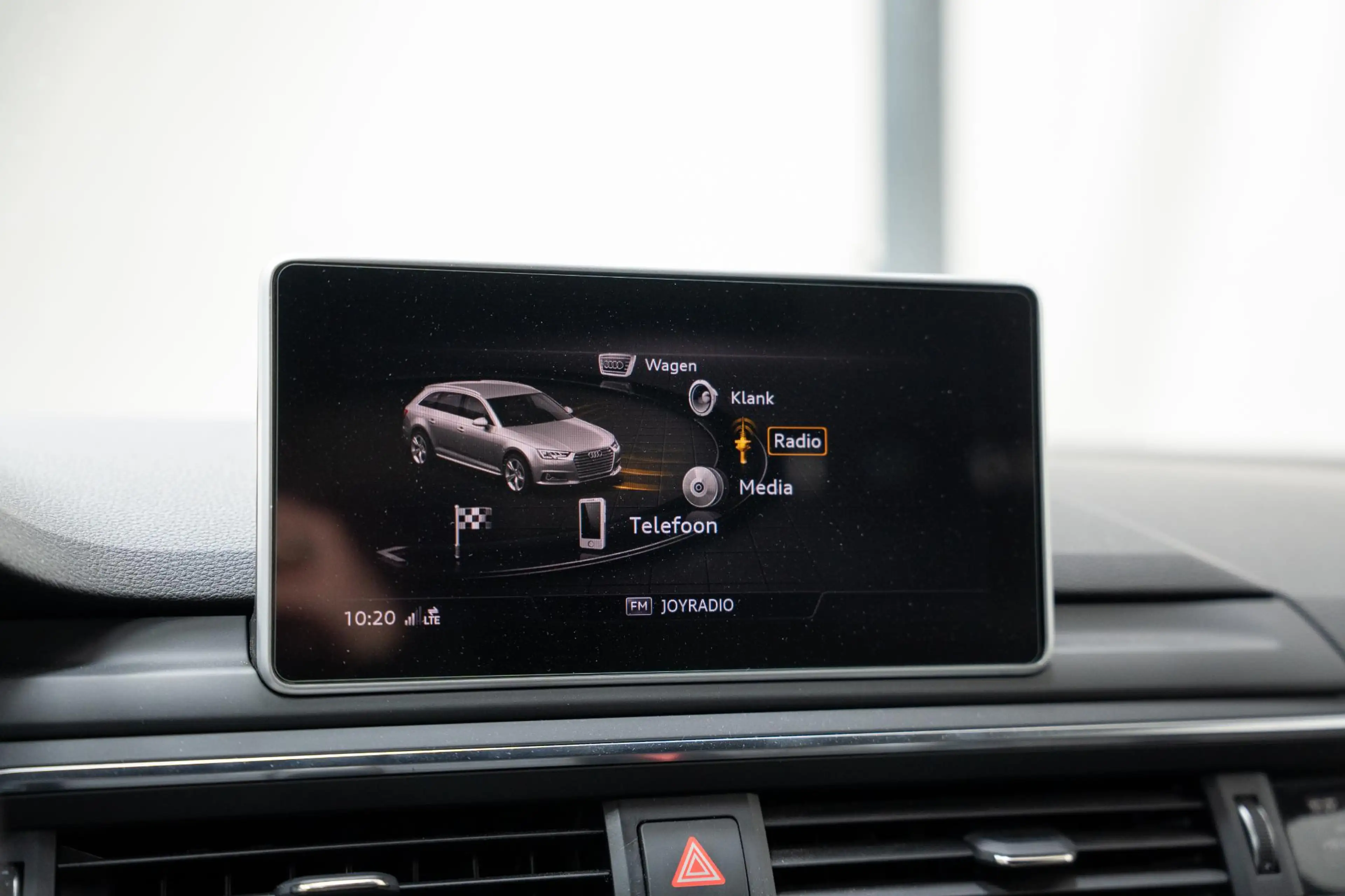 Audi A4 Avant S-LINE*375PK*CARBON*PASS. DISPLAY*RS6 REMMEN — photo 28