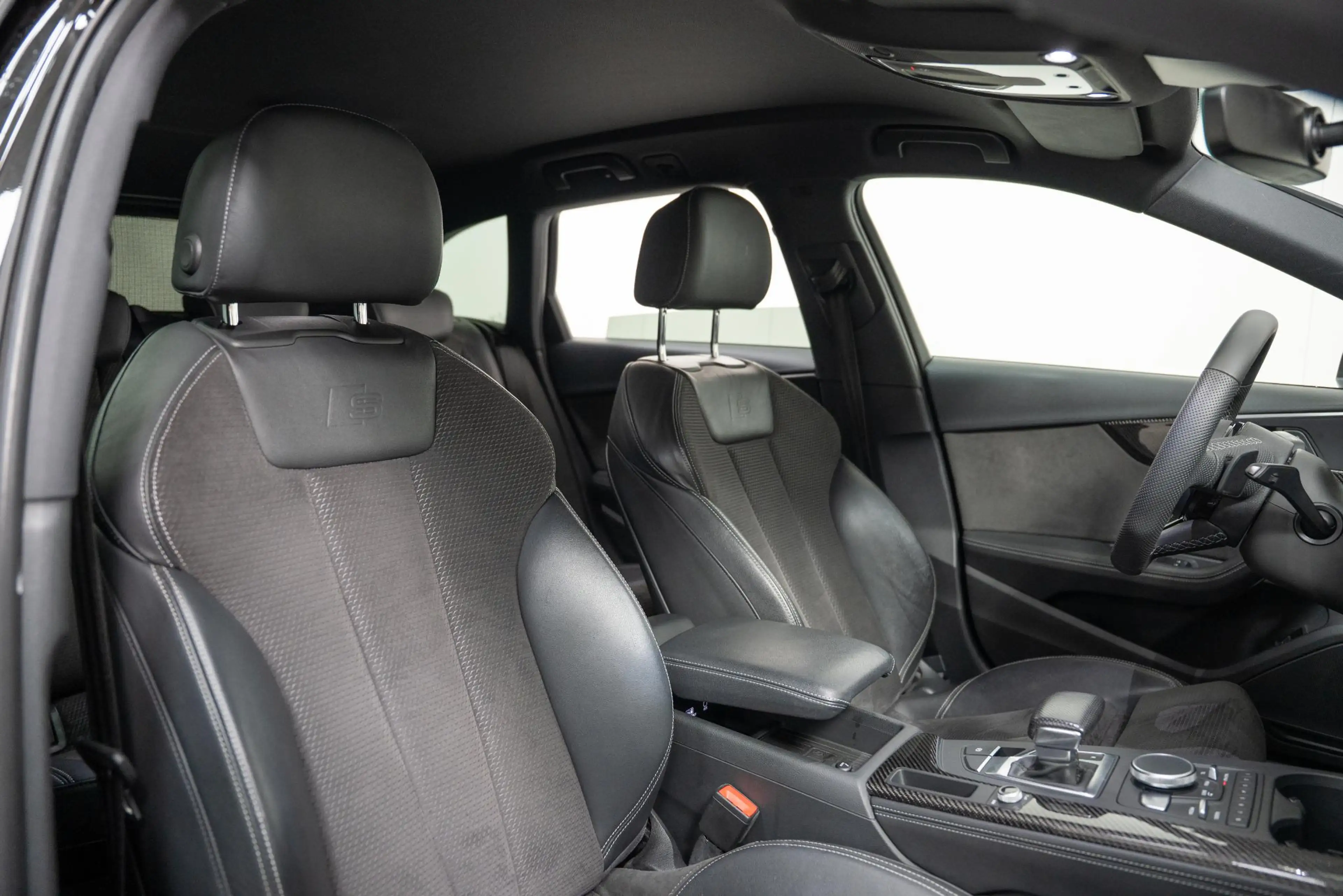 Audi A4 Avant S-LINE*375PK*CARBON*PASS. DISPLAY*RS6 REMMEN — photo 5