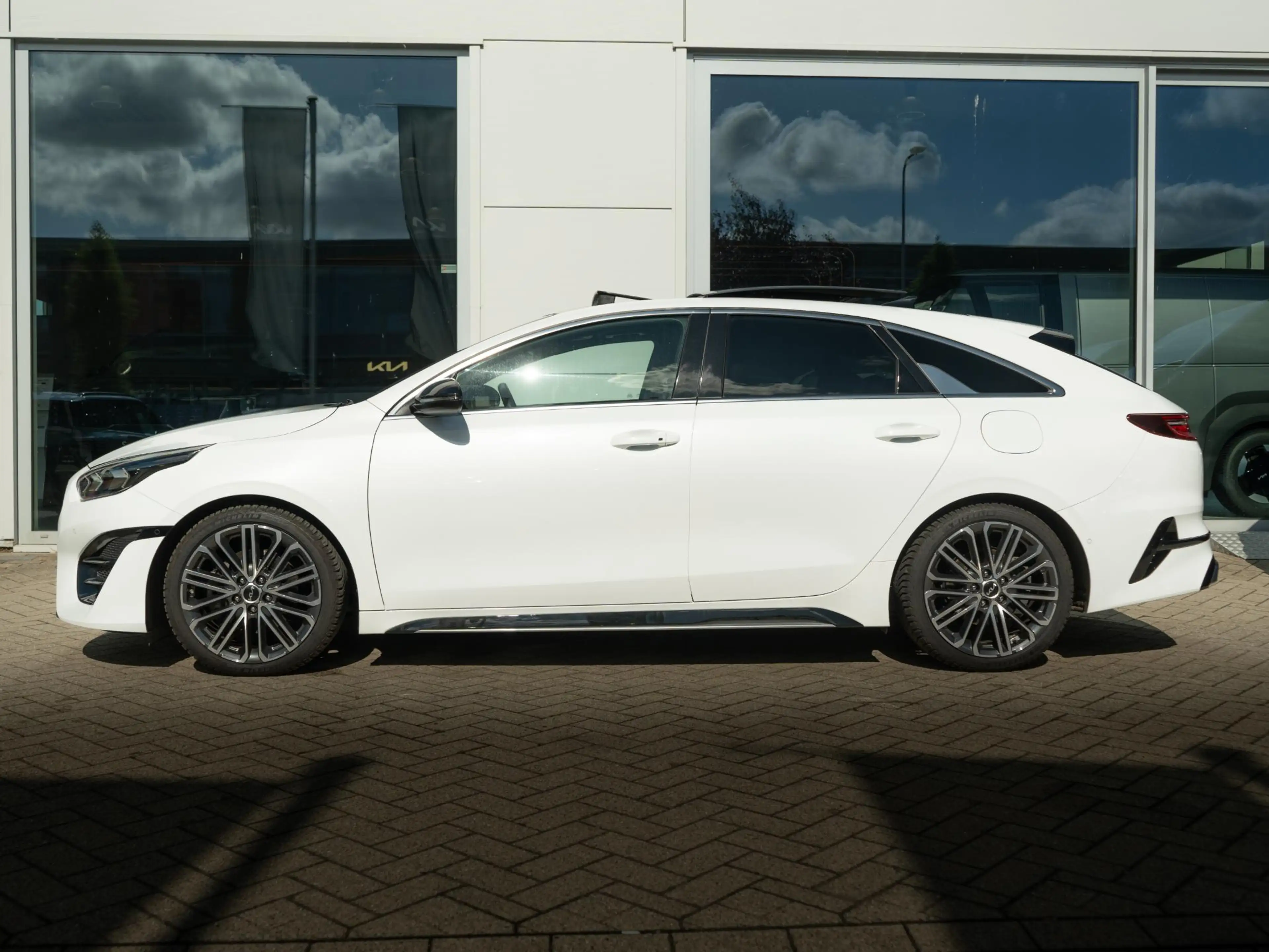 Kia ProCeed / pro_cee'd 1.5 T-GDi GT-PlusLine | Schuif/-kantel dak | JBL | — photo 6