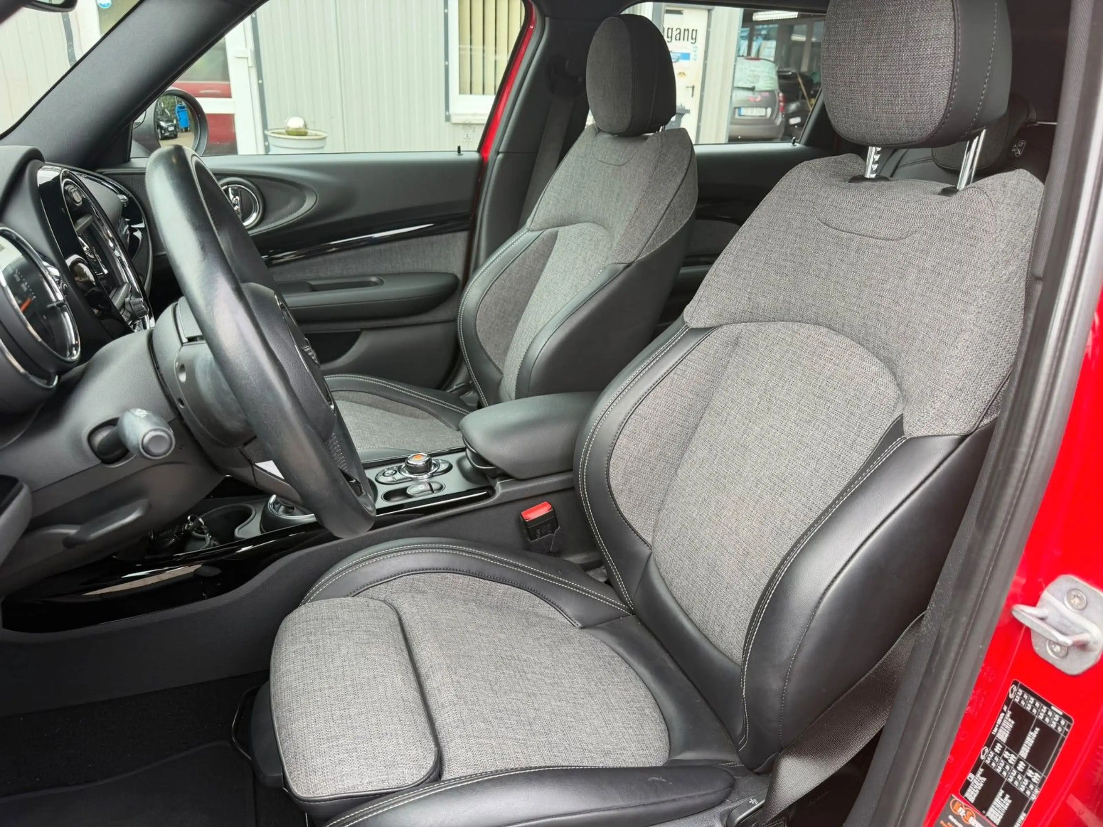 MINI Cooper Clubman COOPER CLUBMAN TEMPOM°PANO°SITZHZ°NAVI°SH! — photo 10