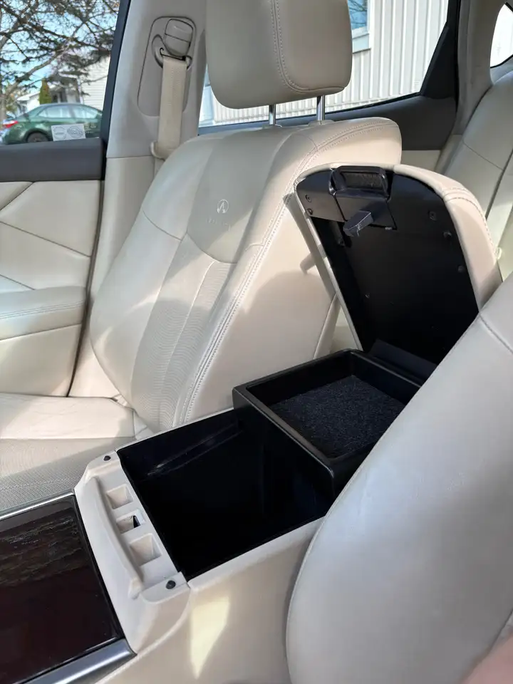 Infiniti M снимка Infiniti M