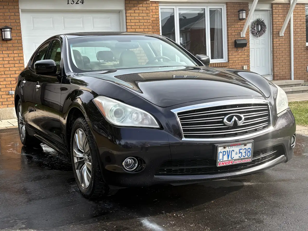 Infiniti M снимка Infiniti M