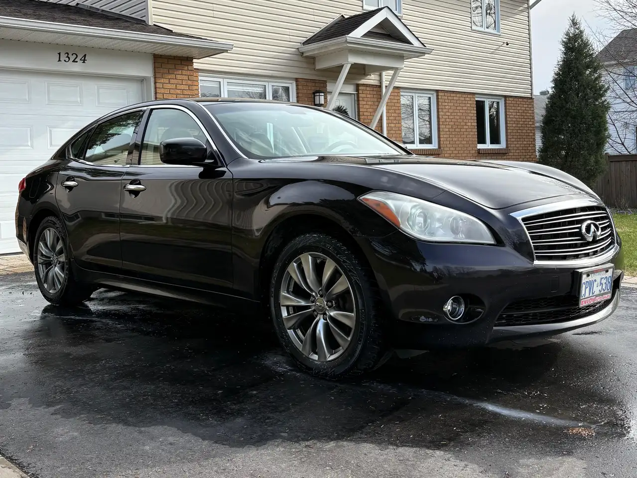 Infiniti M снимка Infiniti M
