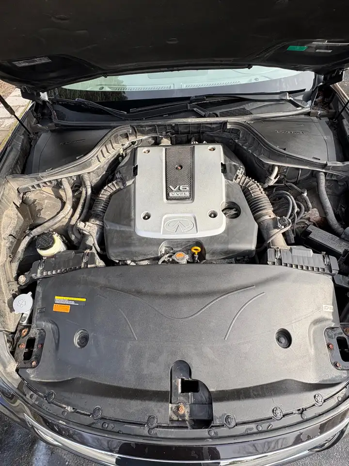 Infiniti M снимка Infiniti M