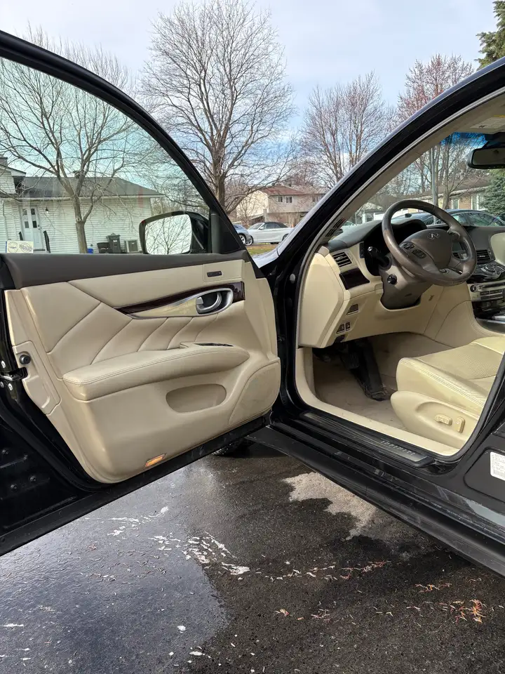 Infiniti M снимка Infiniti M