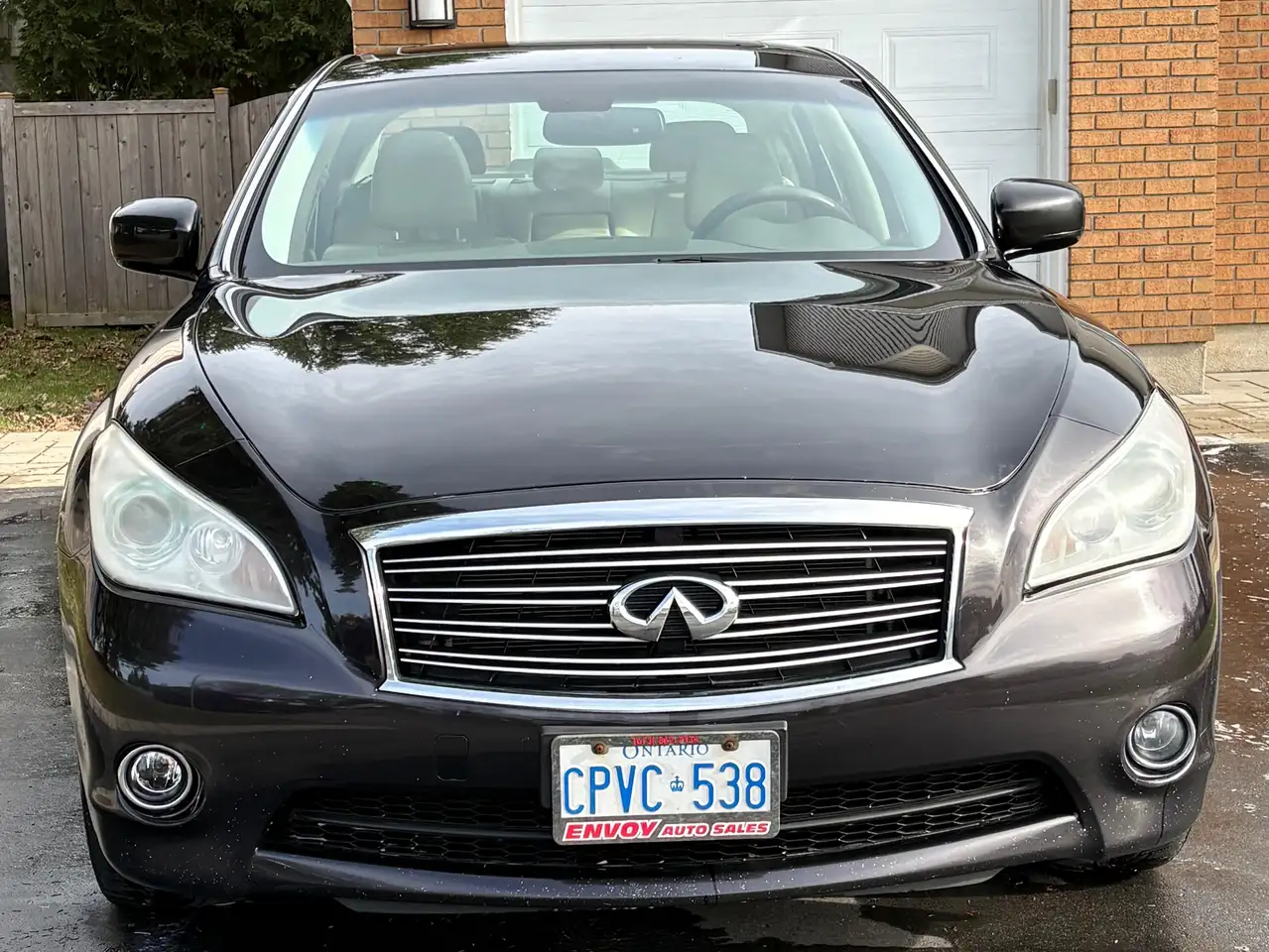 Infiniti M снимка Infiniti M