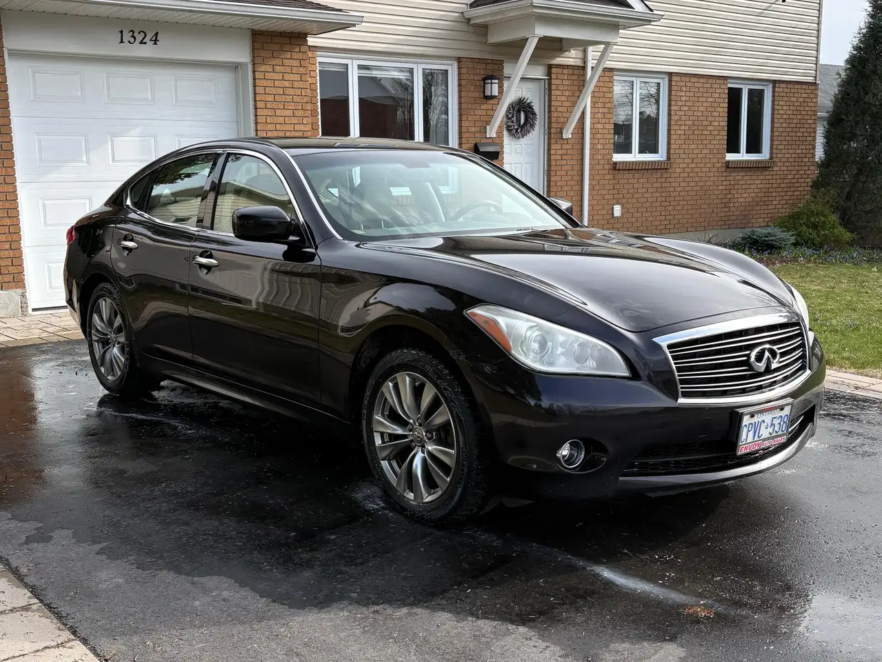 Infiniti M снимка Infiniti M