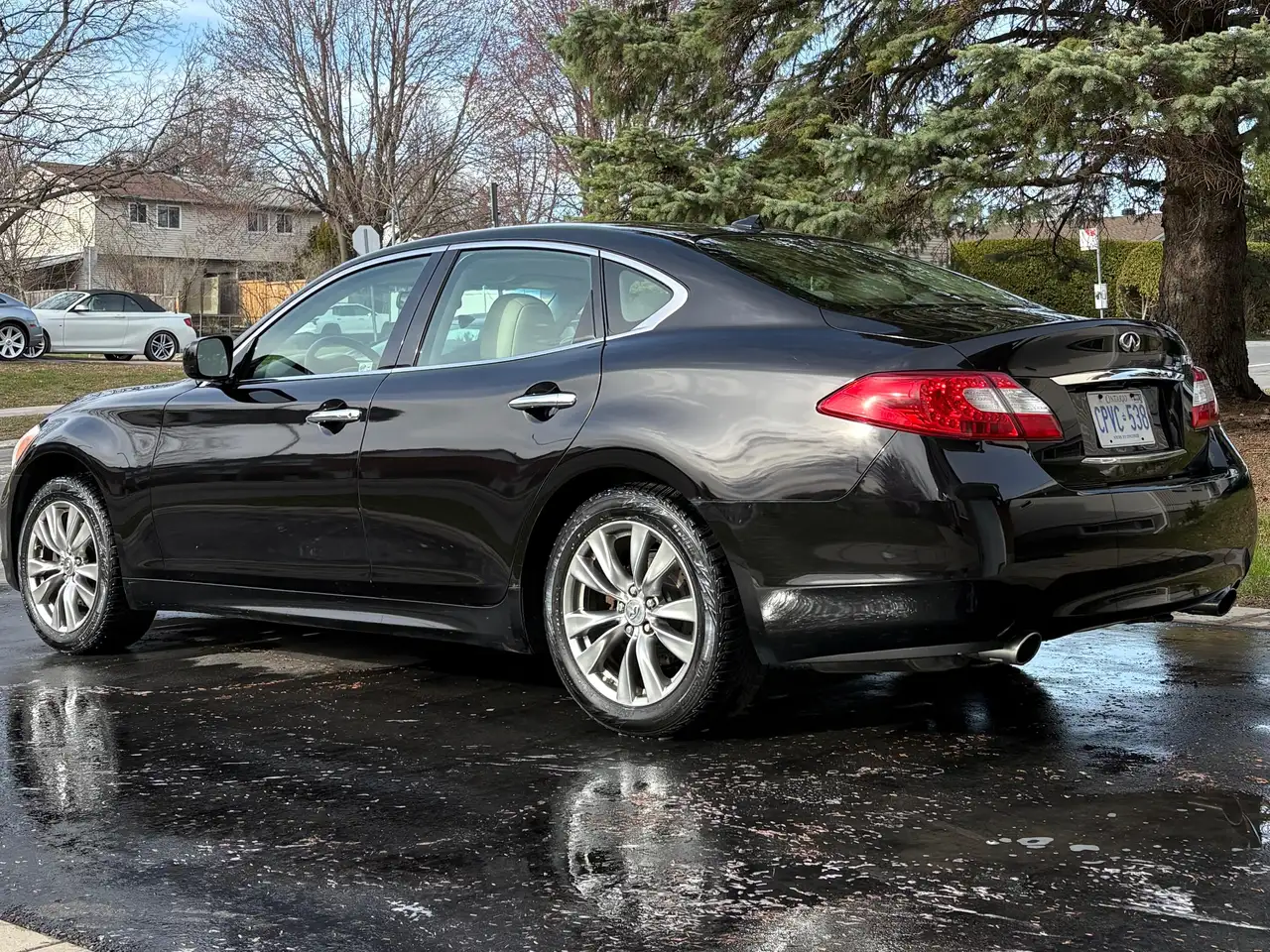 Infiniti M снимка Infiniti M