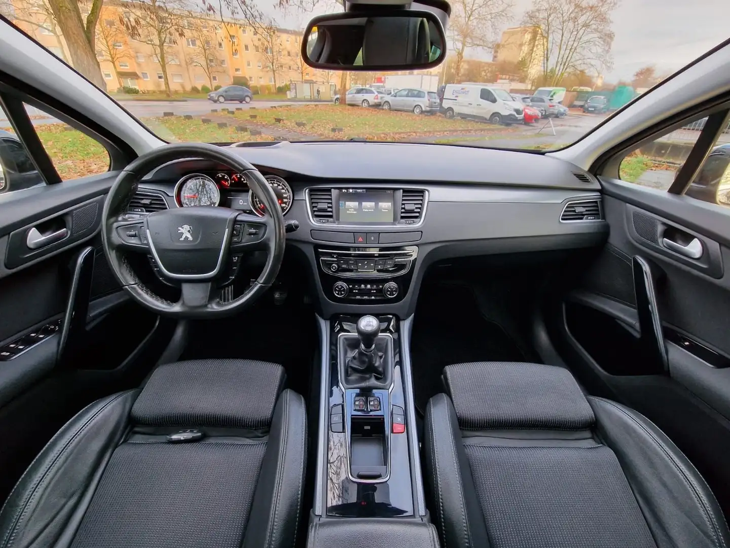 Peugeot 508 SW Allure /Panorama / Navi / LED Schwarz - 2