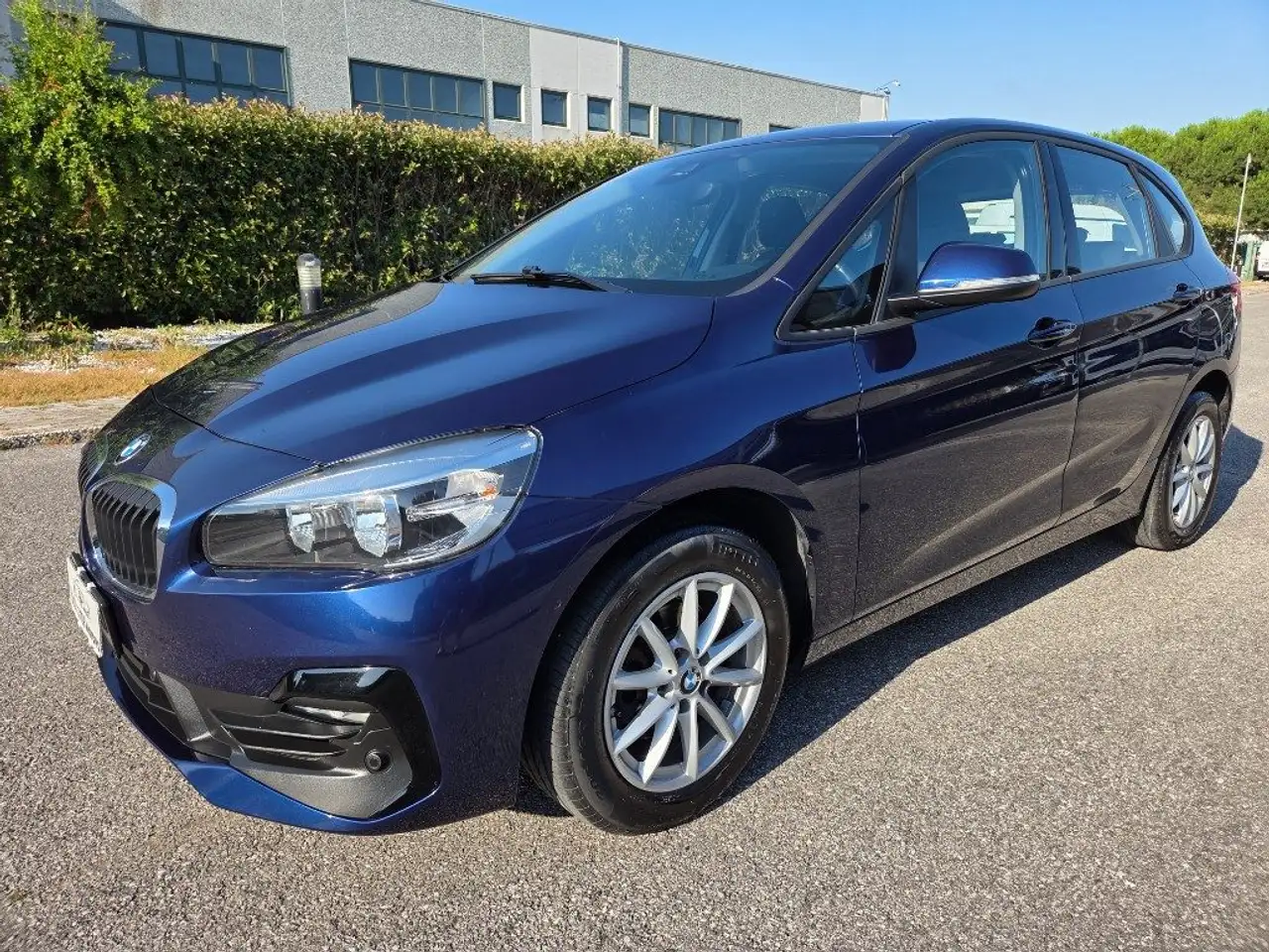BMW 216