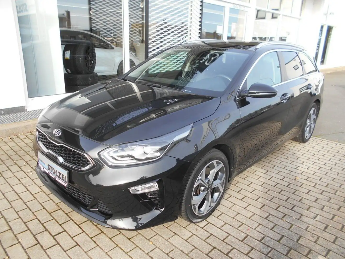 Kia Ceed / cee'd SPORTSWAGON 1.6l 136PS CRDi PLATINUM EDITION SHZ#B Schwarz - 2