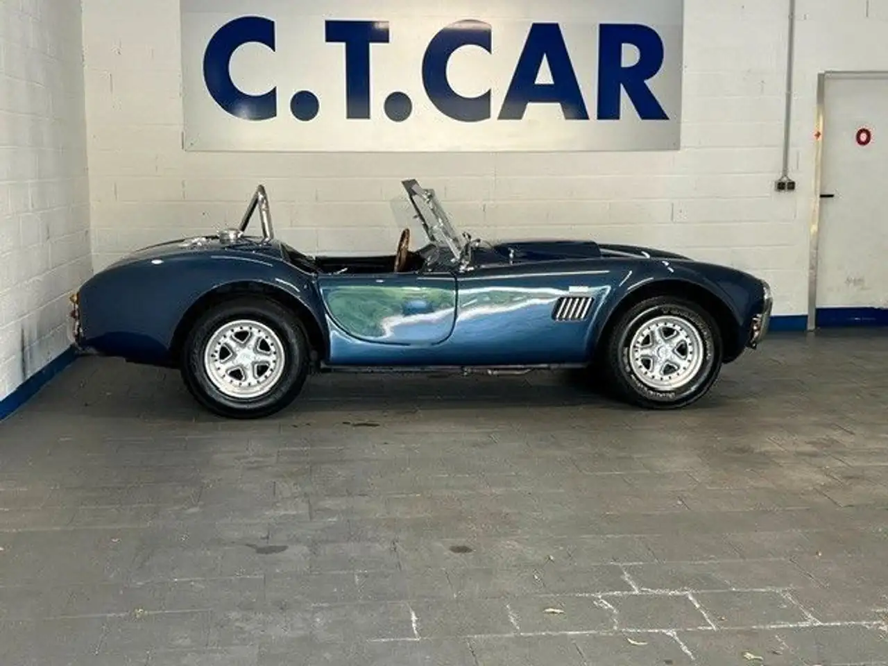 AC Cobra Gravetti 427 replica, foto 2