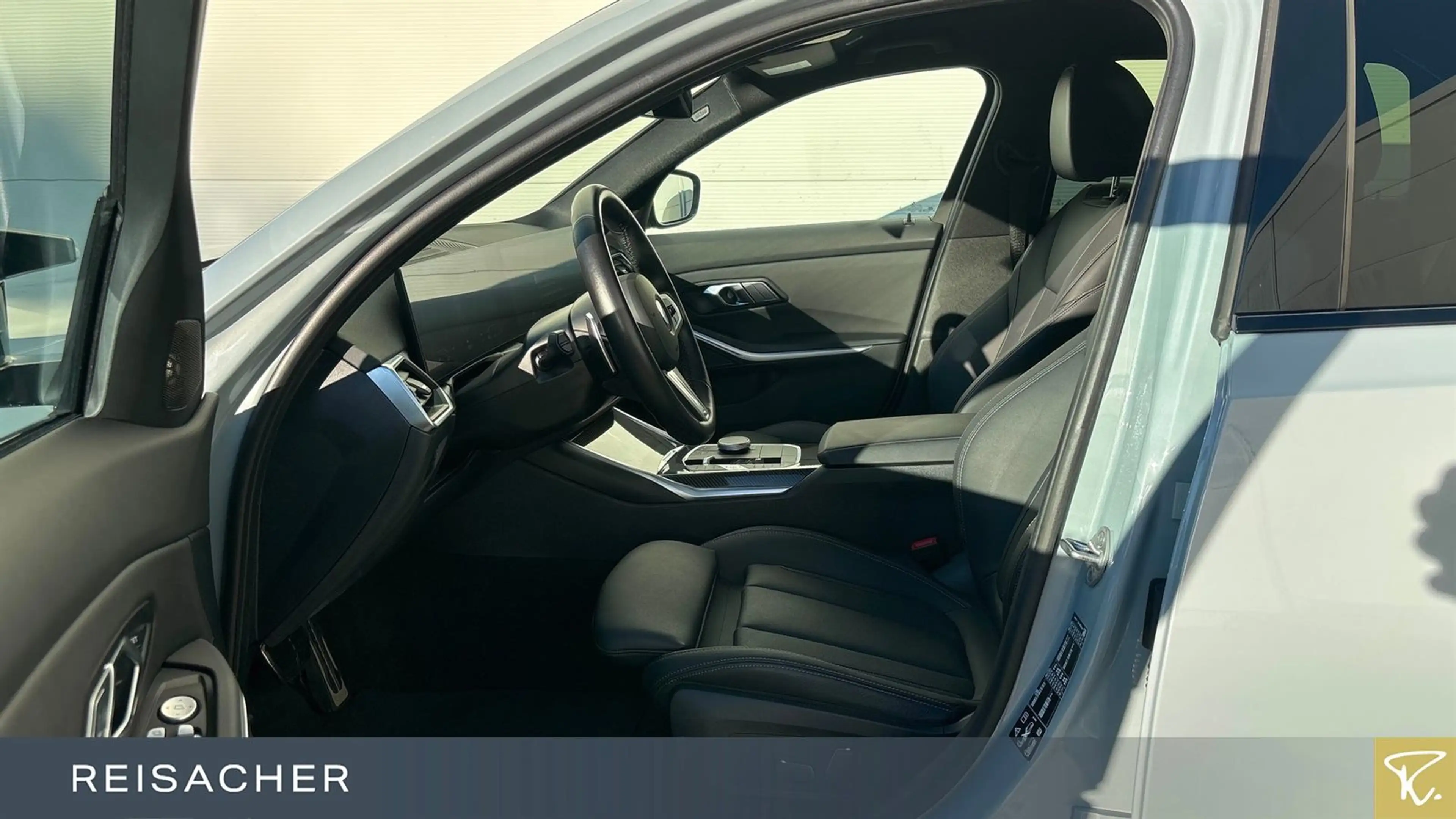 BMW 340 xDrive Tou LCPro.HuD,RFK,Sthz.el.Sitze+Mem — photo 4