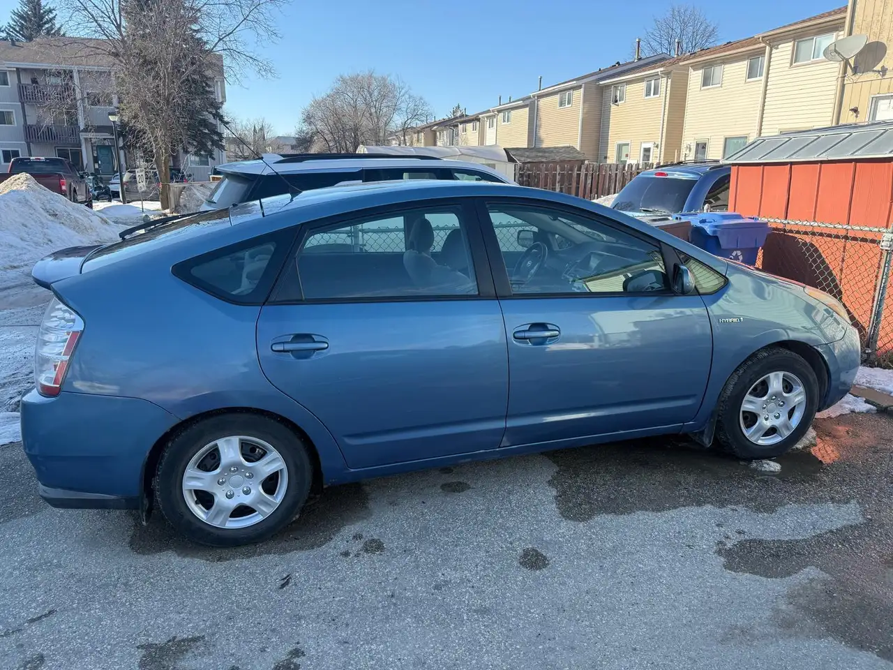 Toyota Prius снимка Toyota Prius