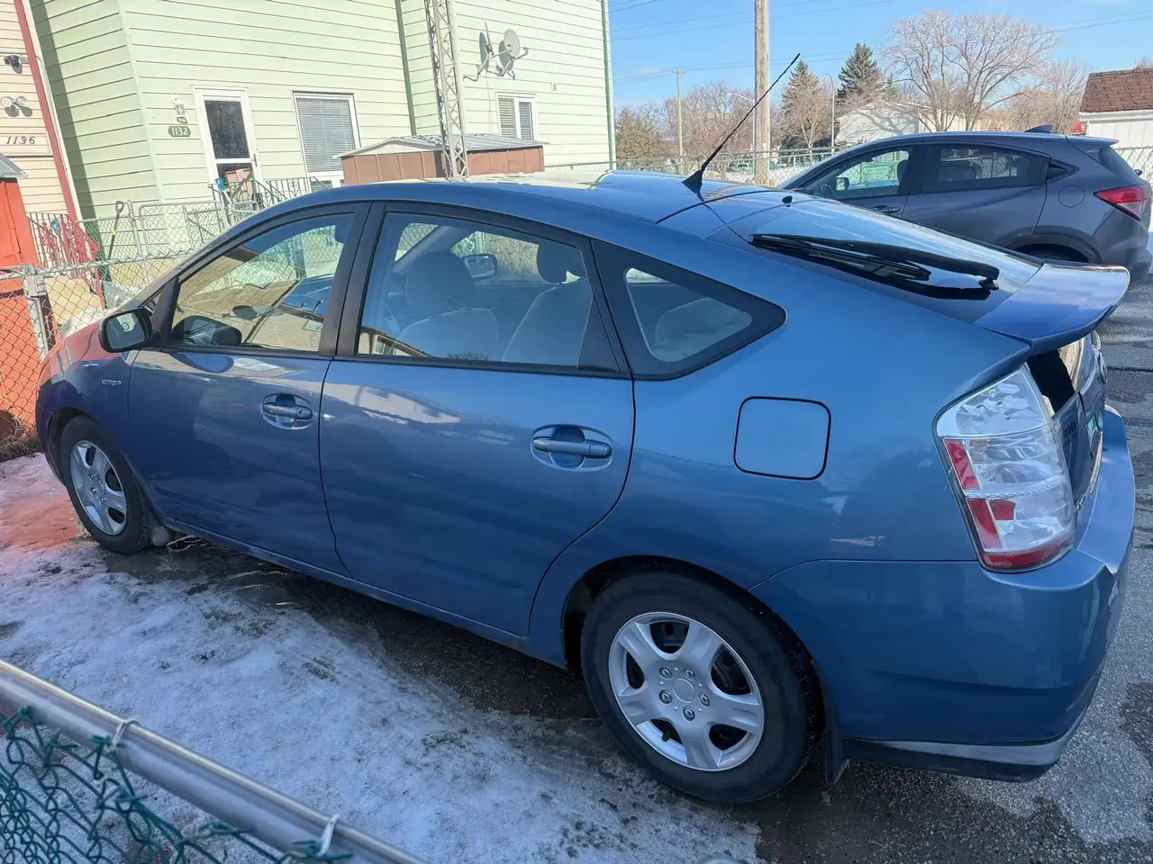 Toyota Prius снимка Toyota Prius