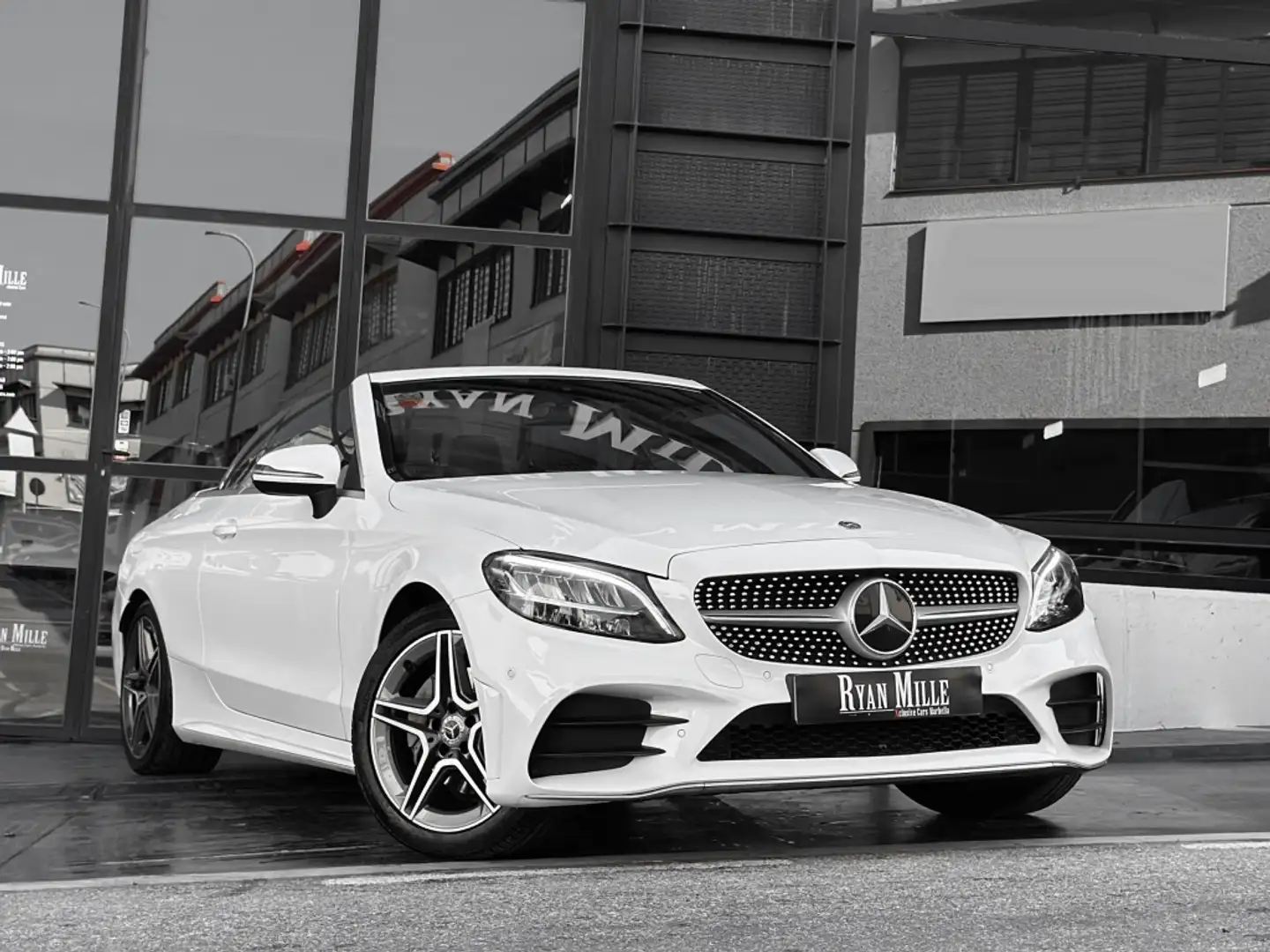 Mercedes-Benz C 220 Cabrio 220d 9G-Tronic Wit - 1