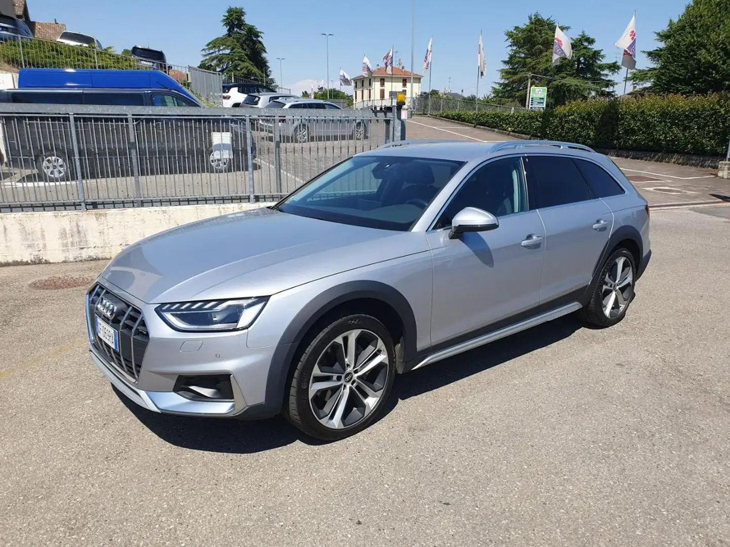 Audi A4 allroad 40 TDI 204 CV S tronic Business Evolution Argento - 2