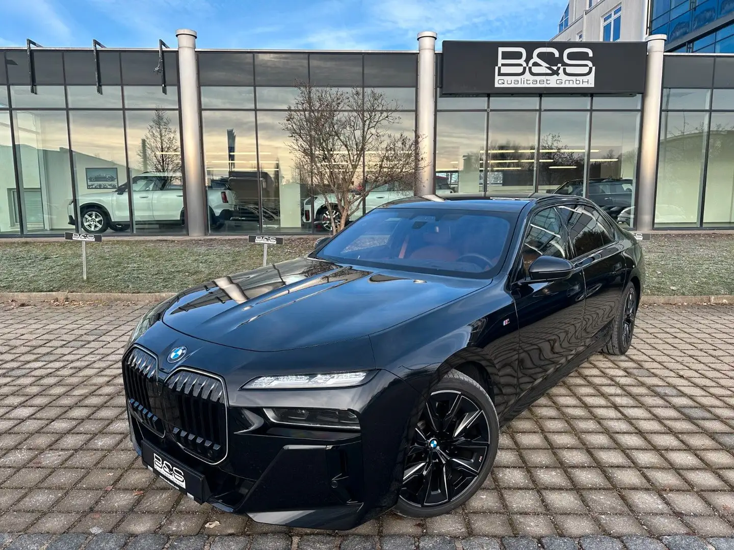 BMW 740 d xDrive MSport ACC,HUD,SKYL,B&W,SOFTCL,LUFT Noir - 2