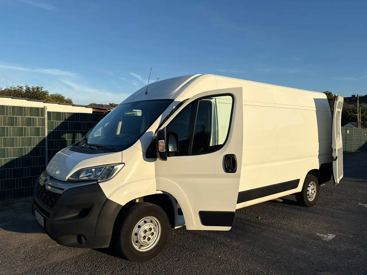 Citroen Jumper Jumper 35 BlueHDi 35 L3H2 Heavy S — photo 1 of 11