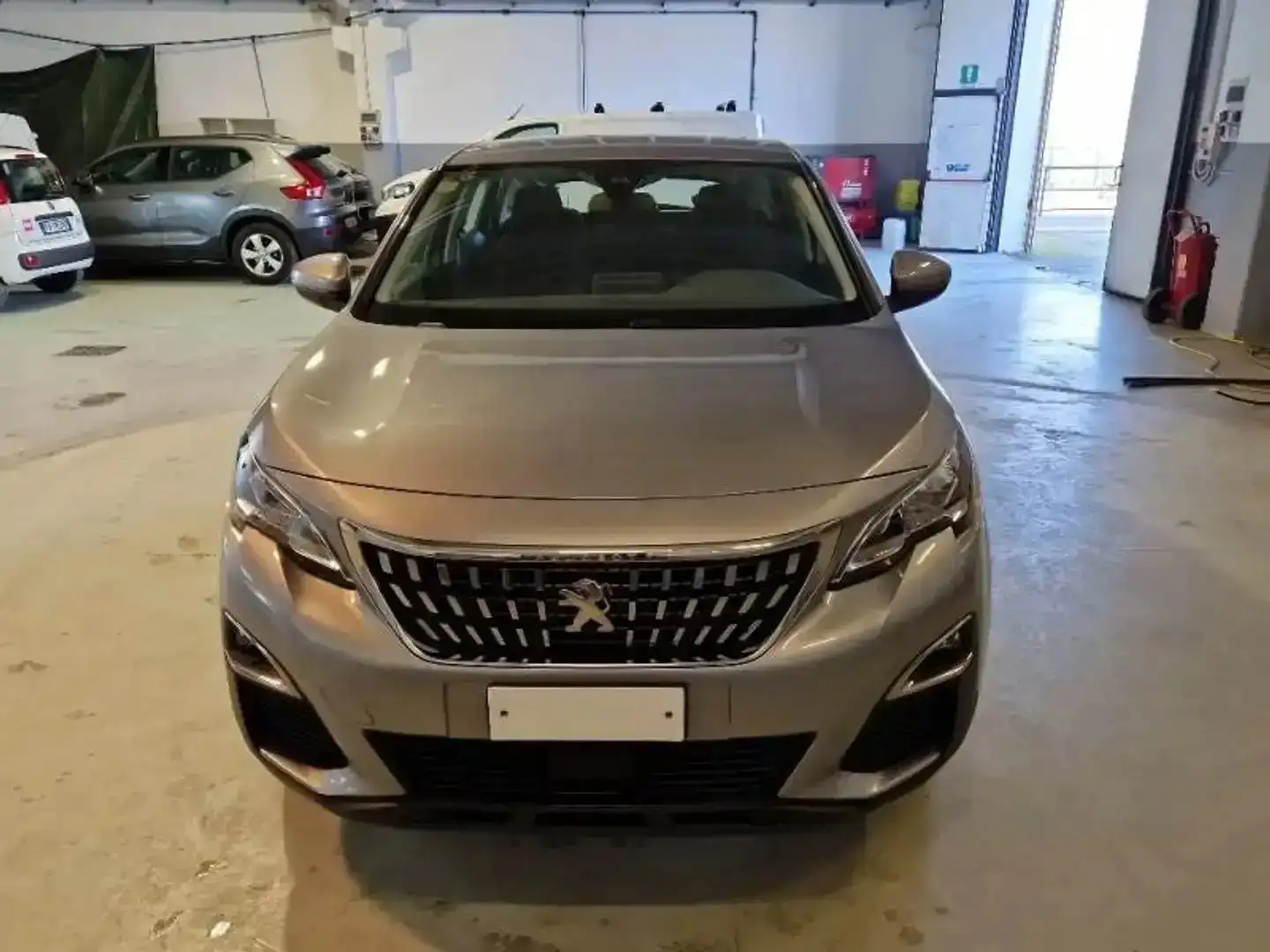 Peugeot 3008 BLUEHDI 130 EAT8 SeS BUSINESS - FY113YL Marrone - 2