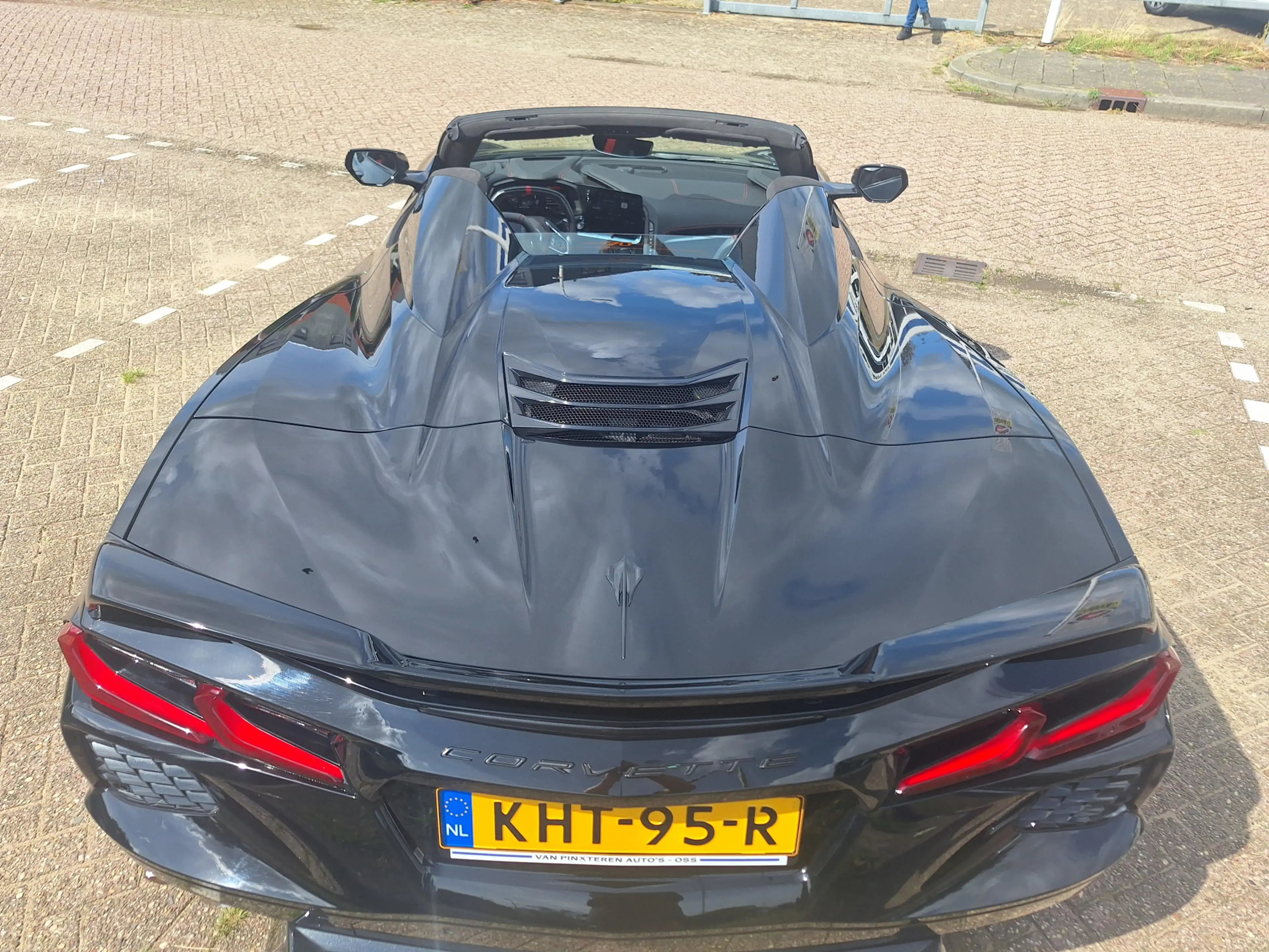 Chevrolet Corvette Convertible 3LT — photo 11
