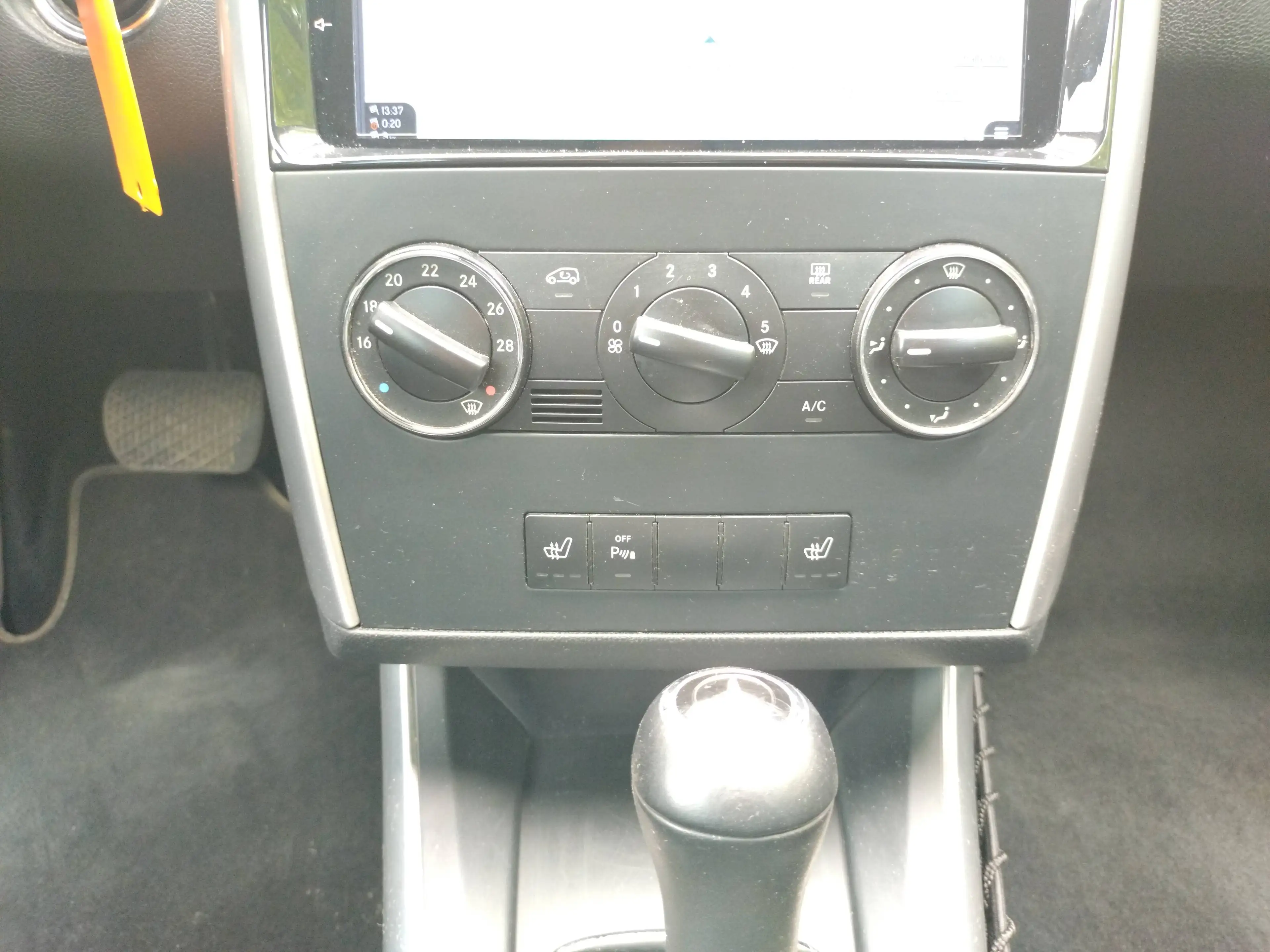 Mercedes-Benz B 160 B 160 +Navi+SHZ+PDC+Temp+Blue+N.Tüv — photo 12